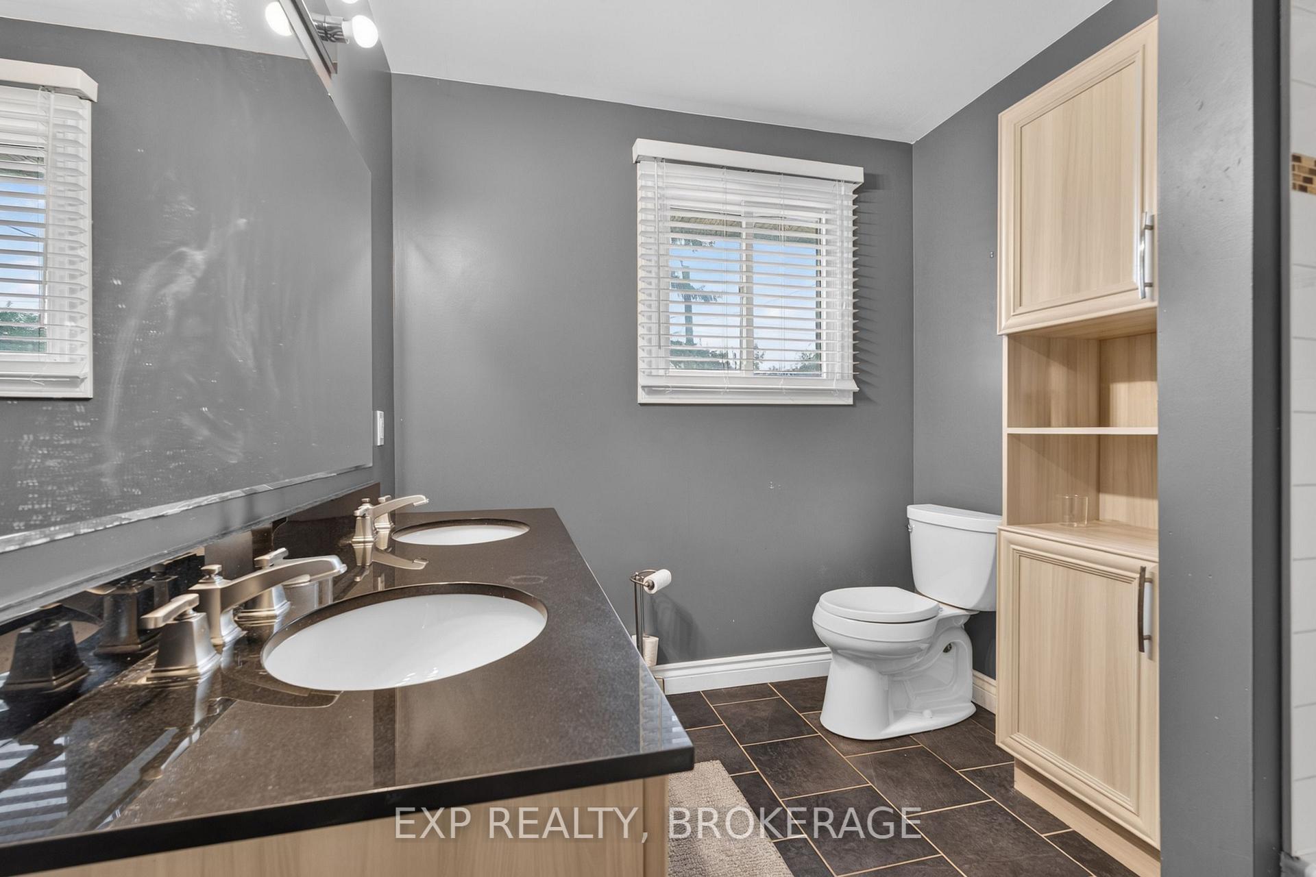 Photo 15 of 143 Morenz Crescent, Kingston, Rideau — HOMEH