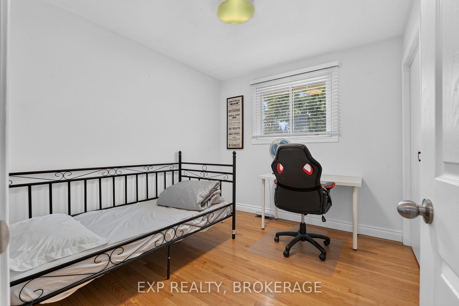 Photo 18 of 143 Morenz Crescent, Kingston, Rideau — HOMEH