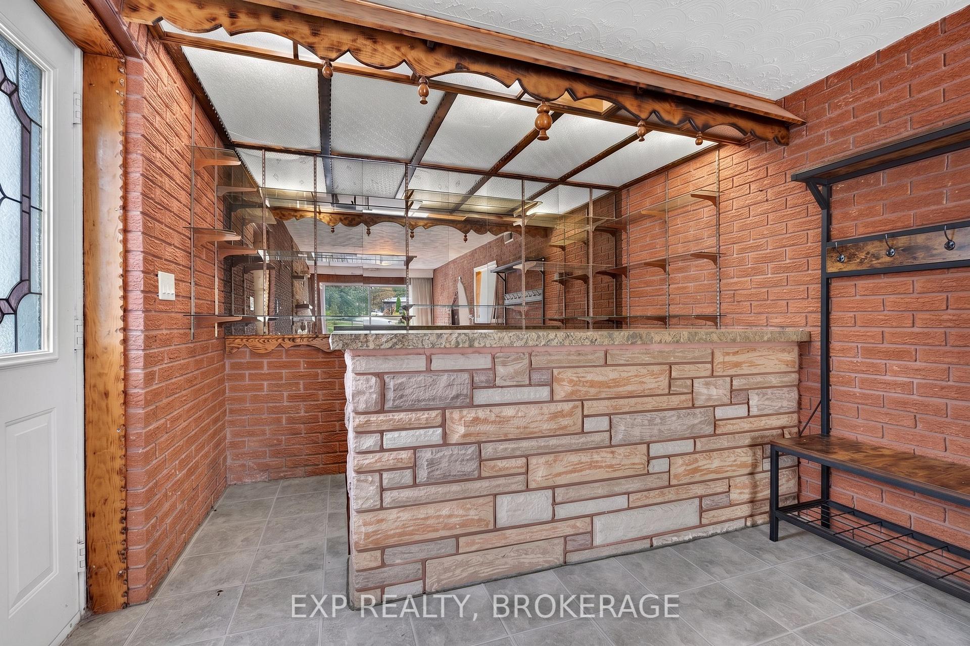 Photo 21 of 143 Morenz Crescent, Kingston, Rideau — HOMEH