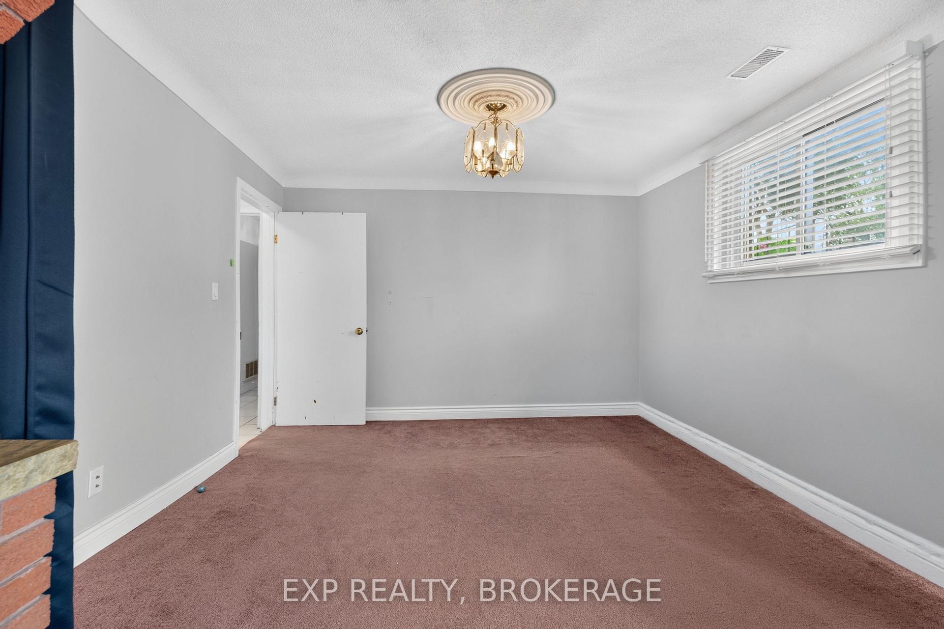 Photo 24 of 143 Morenz Crescent, Kingston, Rideau — HOMEH