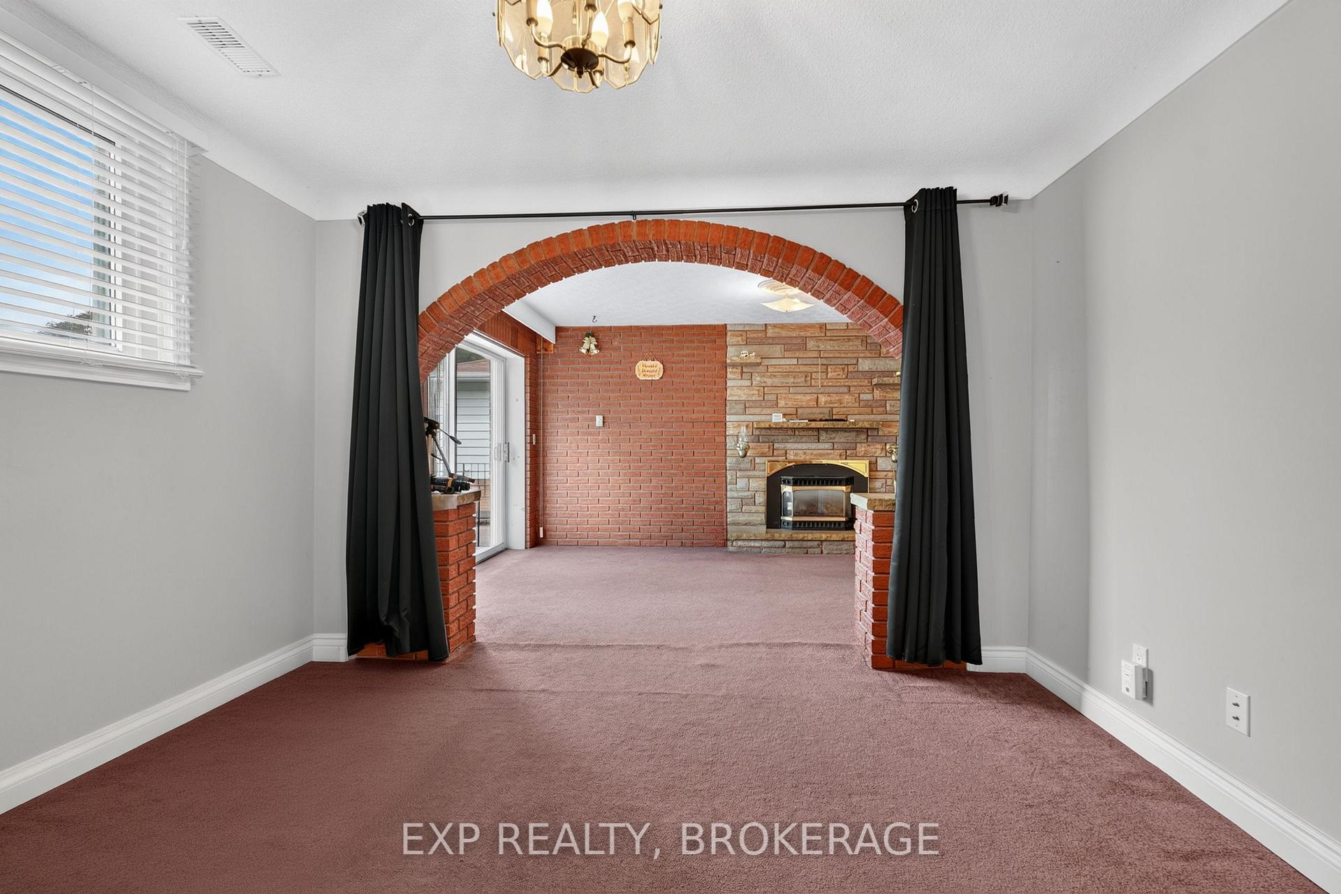 Photo 25 of 143 Morenz Crescent, Kingston, Rideau — HOMEH