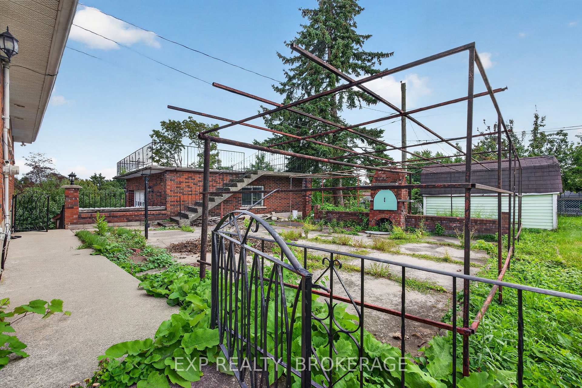 Photo 32 of 143 Morenz Crescent, Kingston, Rideau — HOMEH