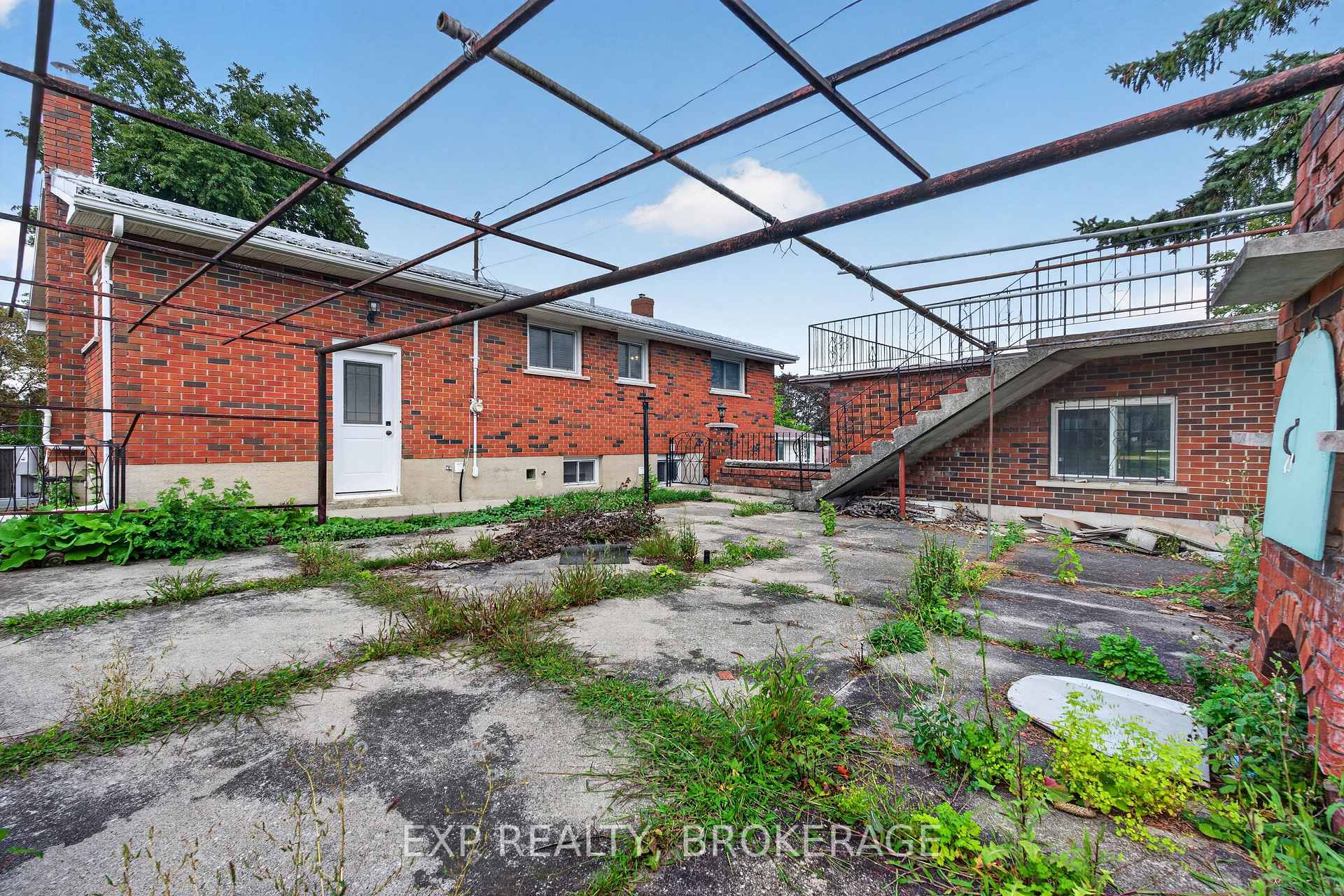 Photo 35 of 143 Morenz Crescent, Kingston, Rideau — HOMEH