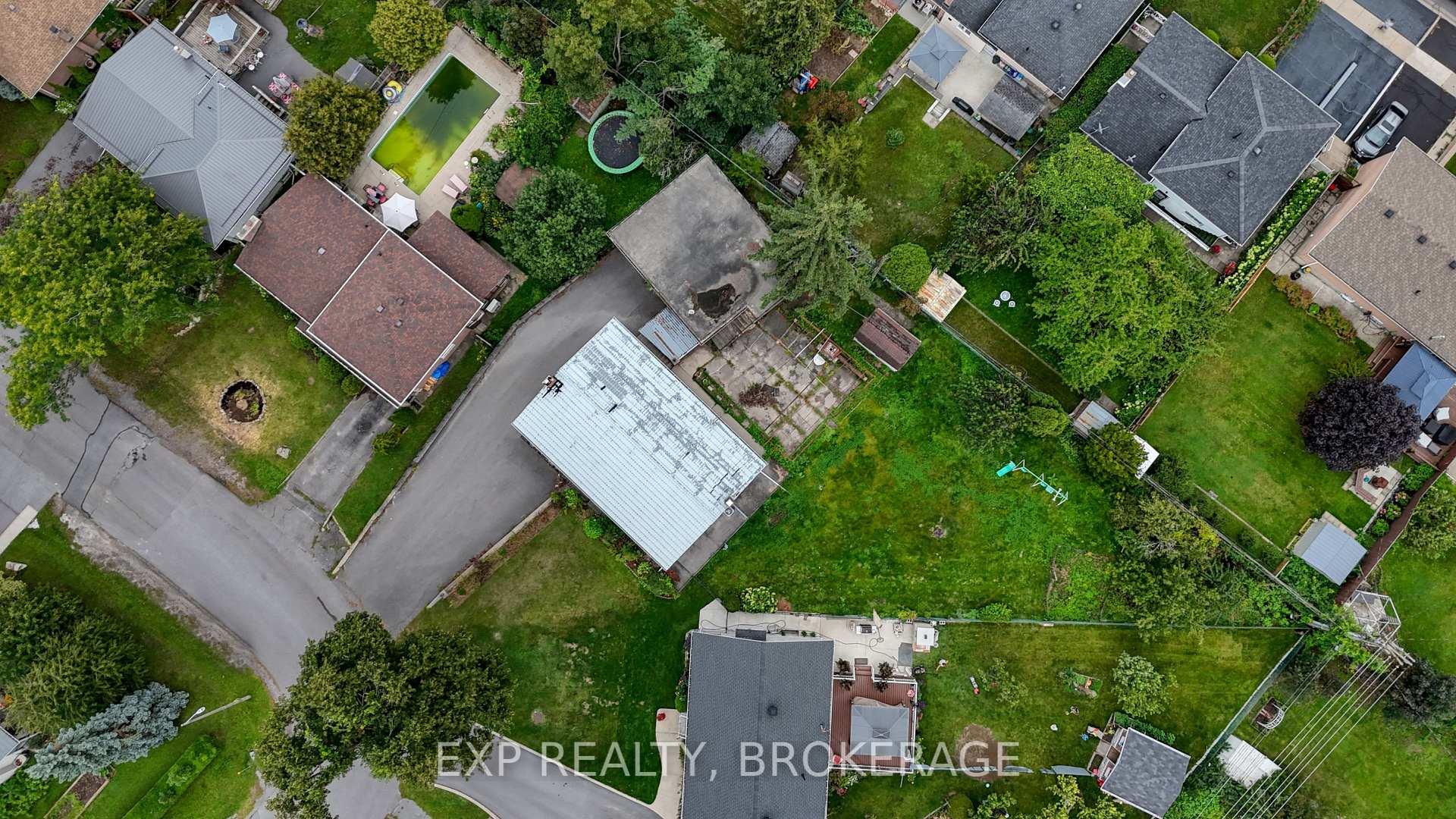 Photo 46 of 143 Morenz Crescent, Kingston, Rideau — HOMEH