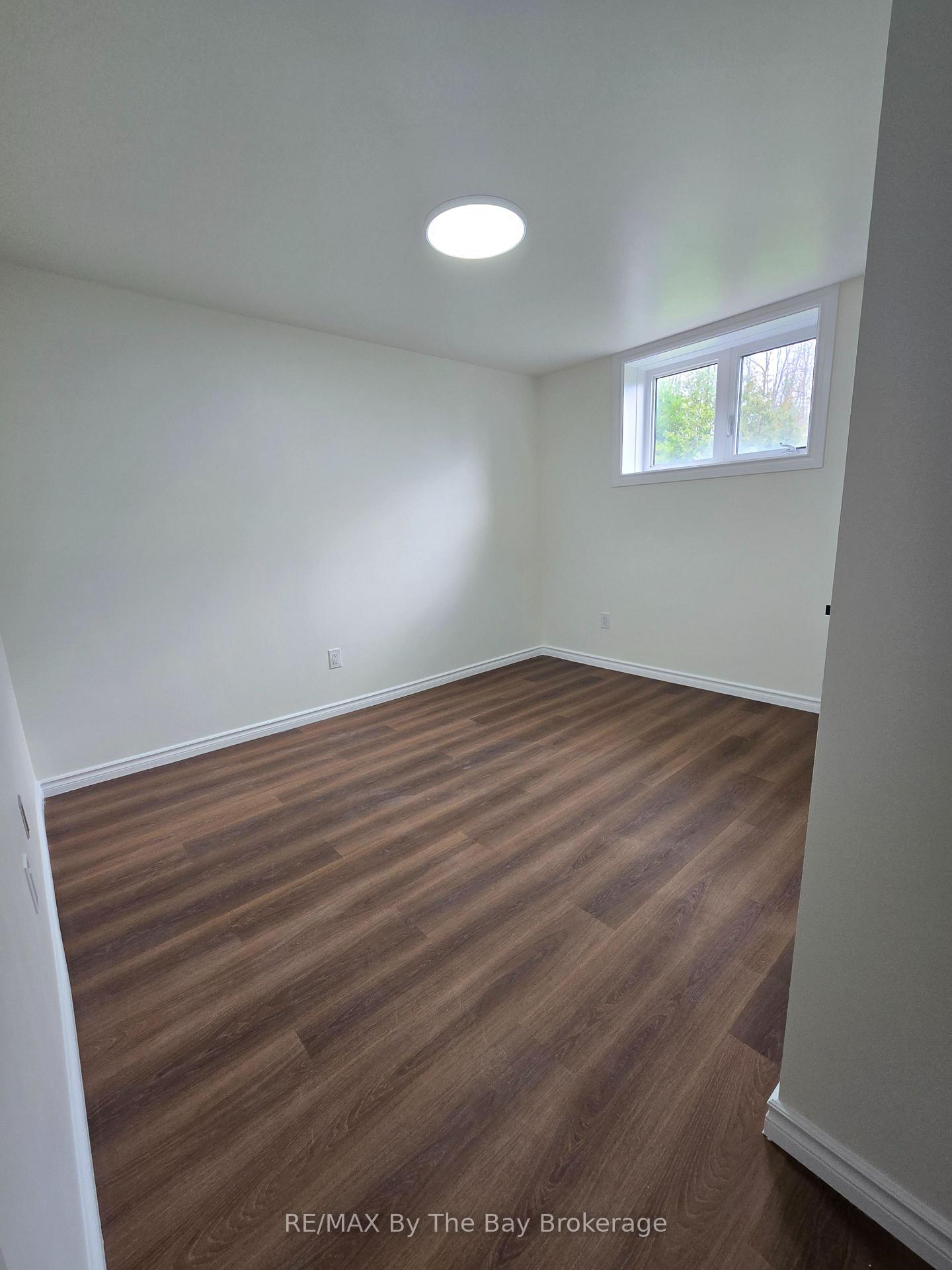 Photo 6 of 40 Rosanne Drive, Wasaga Beach — HOMEH