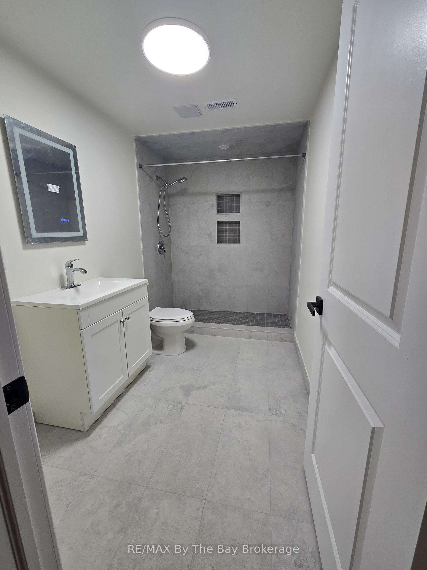 Photo 10 of 40 Rosanne Drive, Wasaga Beach — HOMEH
