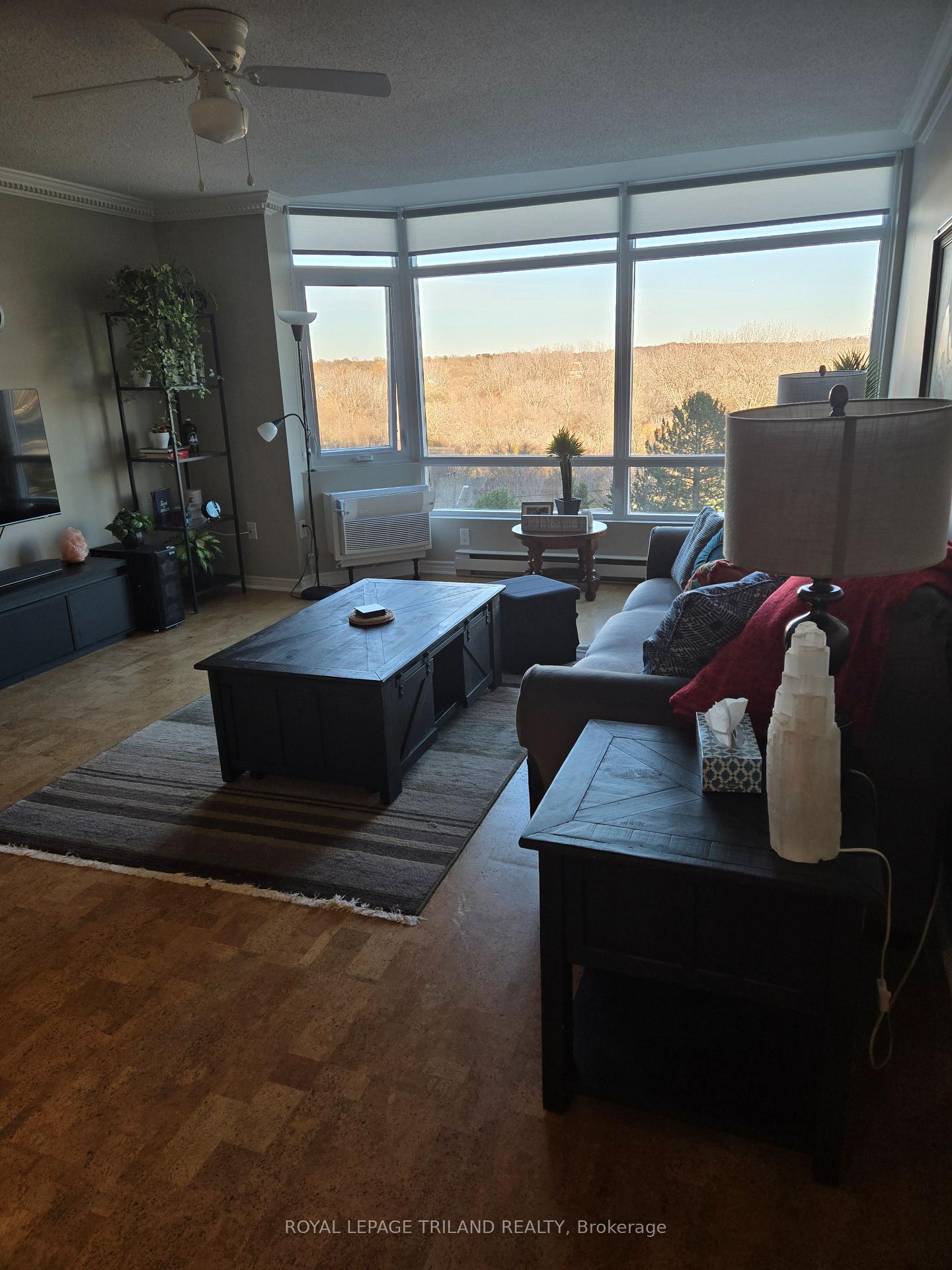 Photo 3 of Unit 509, 45 Pond Mills Road, London, South J — HOMEH