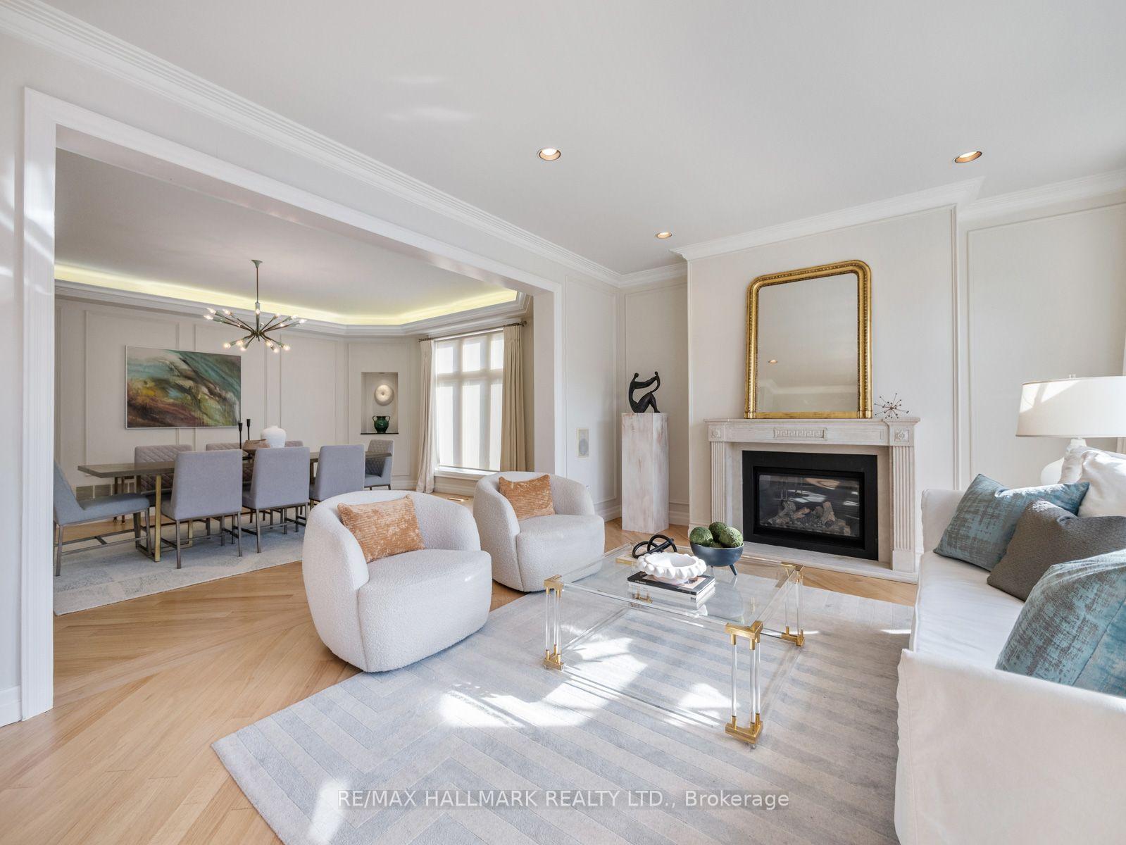 Photo 6 of 43 Prince Charles Drive, Toronto, Englemount-Lawrence — HOMEH