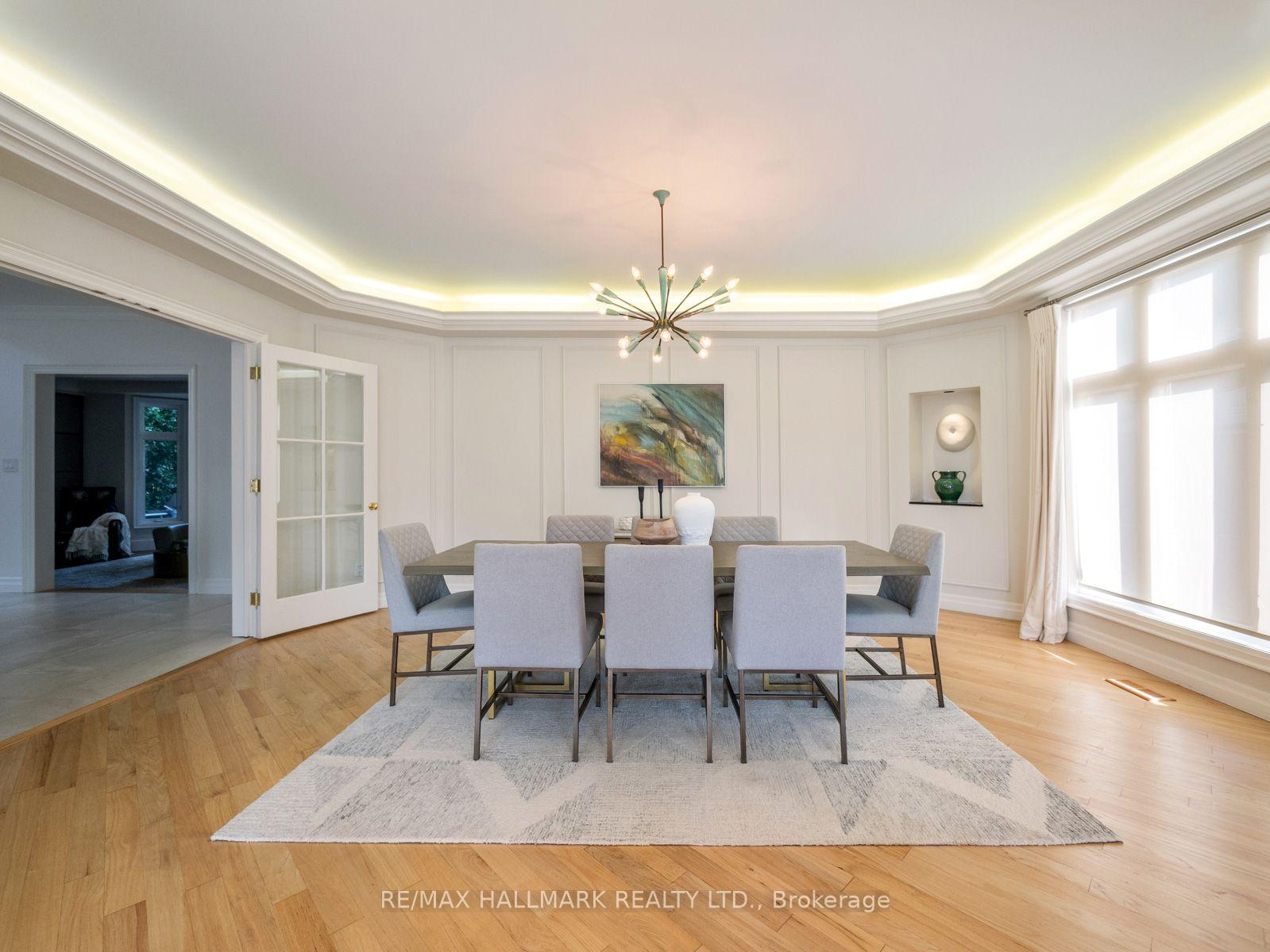 Photo 8 of 43 Prince Charles Drive, Toronto, Englemount-Lawrence — HOMEH