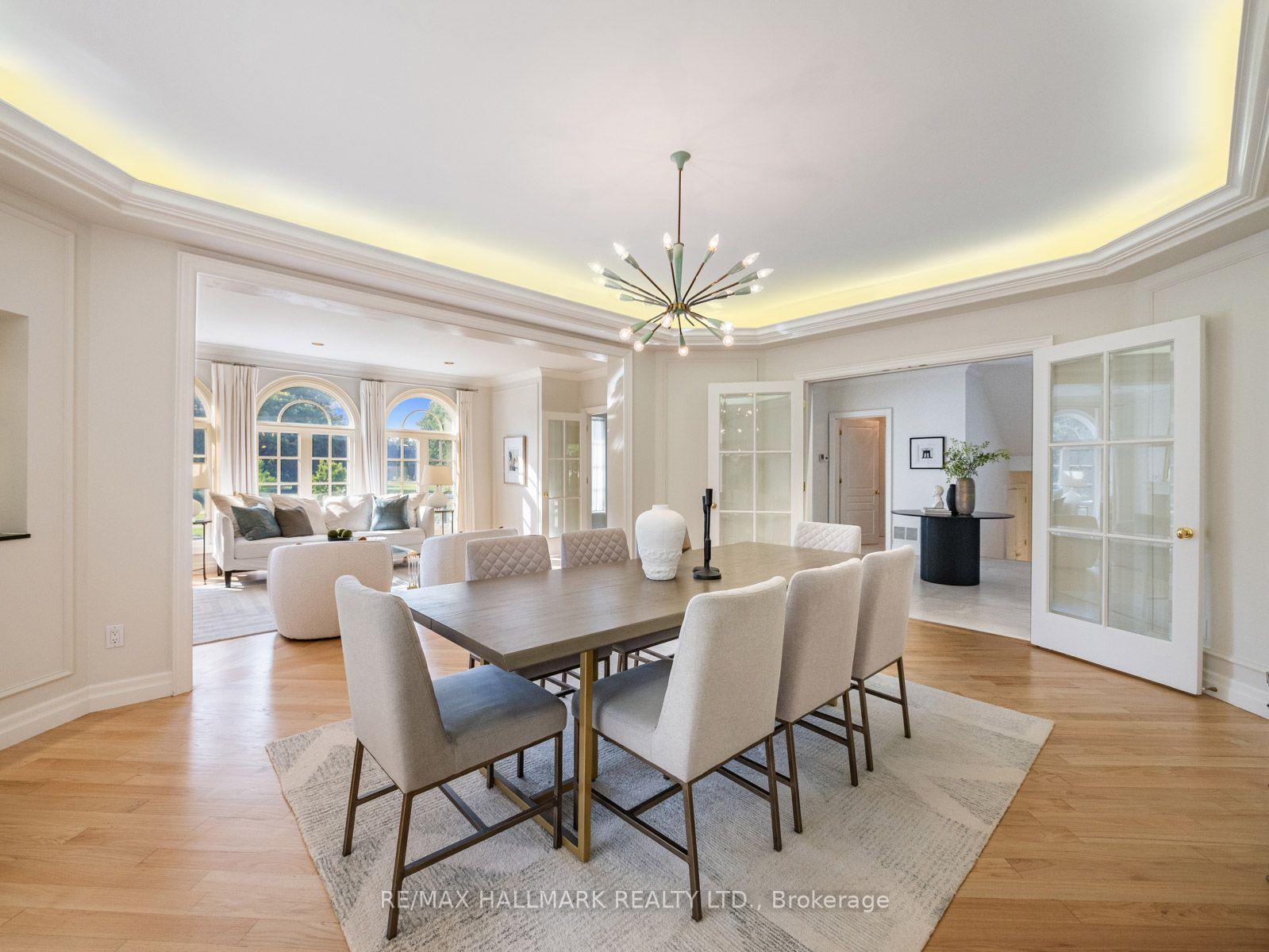 Photo 9 of 43 Prince Charles Drive, Toronto, Englemount-Lawrence — HOMEH
