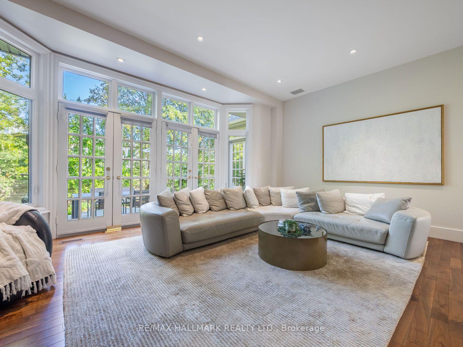 Photo 22 of 43 Prince Charles Drive, Toronto, Englemount-Lawrence — HOMEH