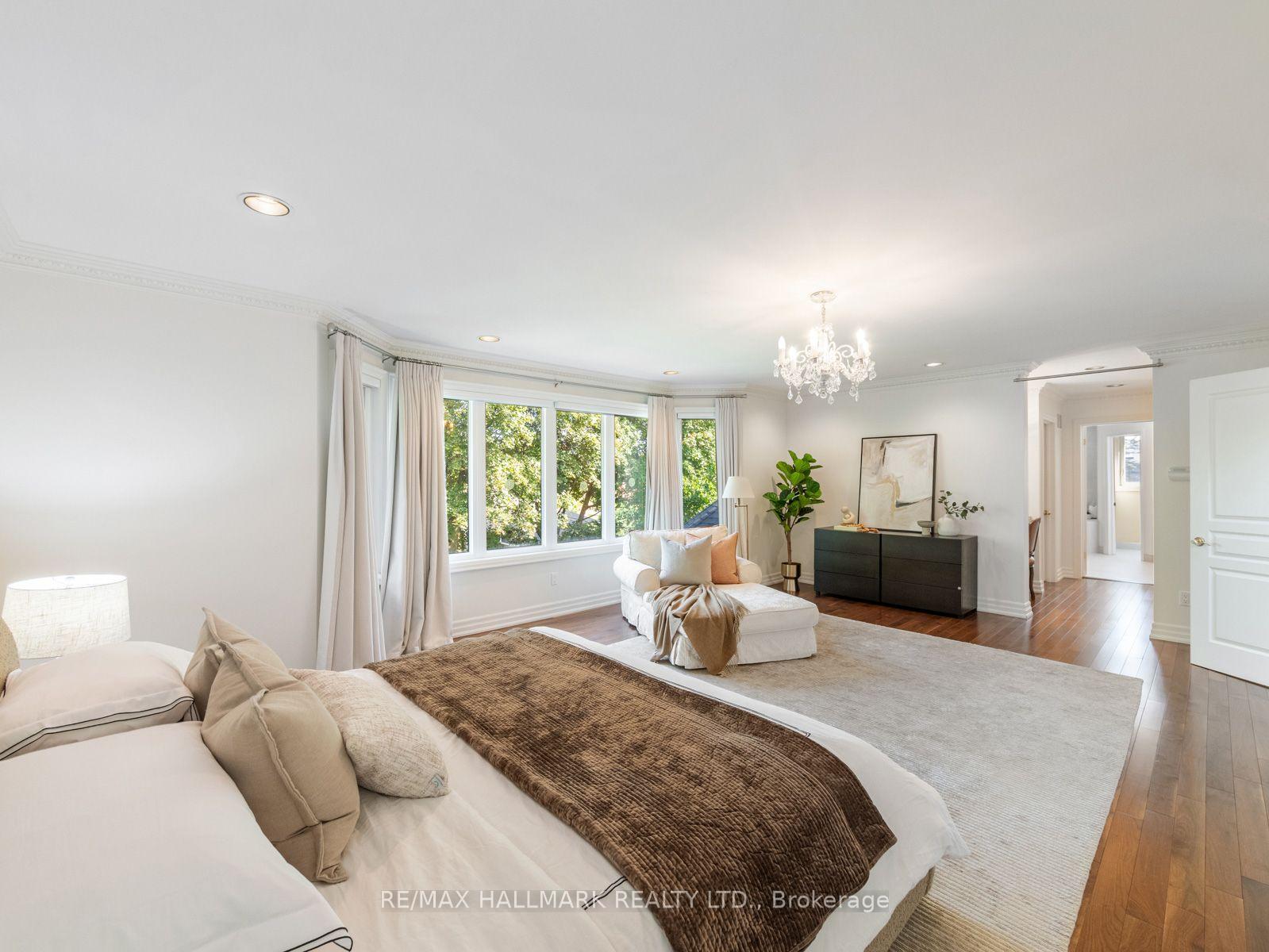 Photo 26 of 43 Prince Charles Drive, Toronto, Englemount-Lawrence — HOMEH