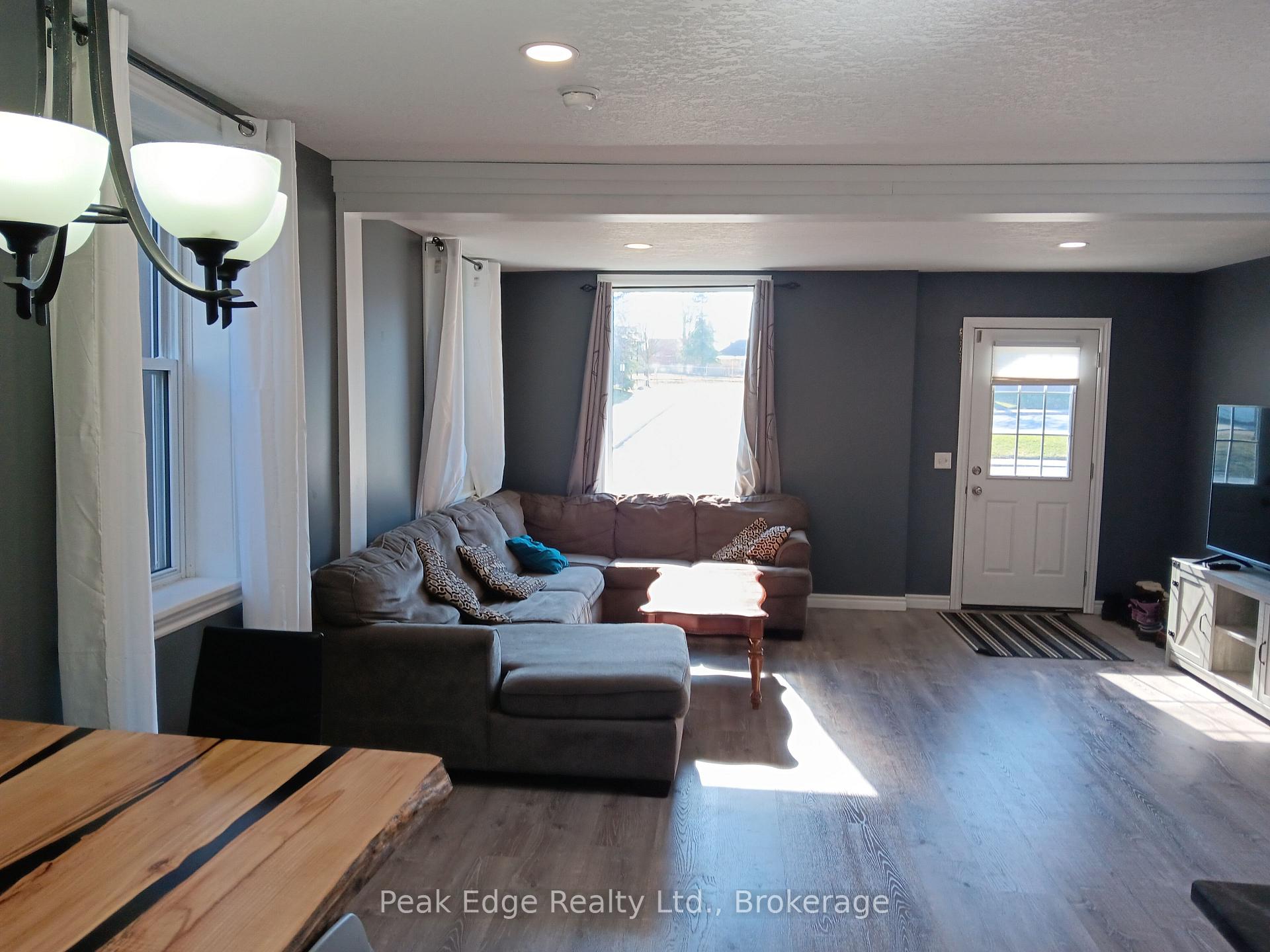 Photo 10 of 343 10th Avenue, Hanover — HOMEH