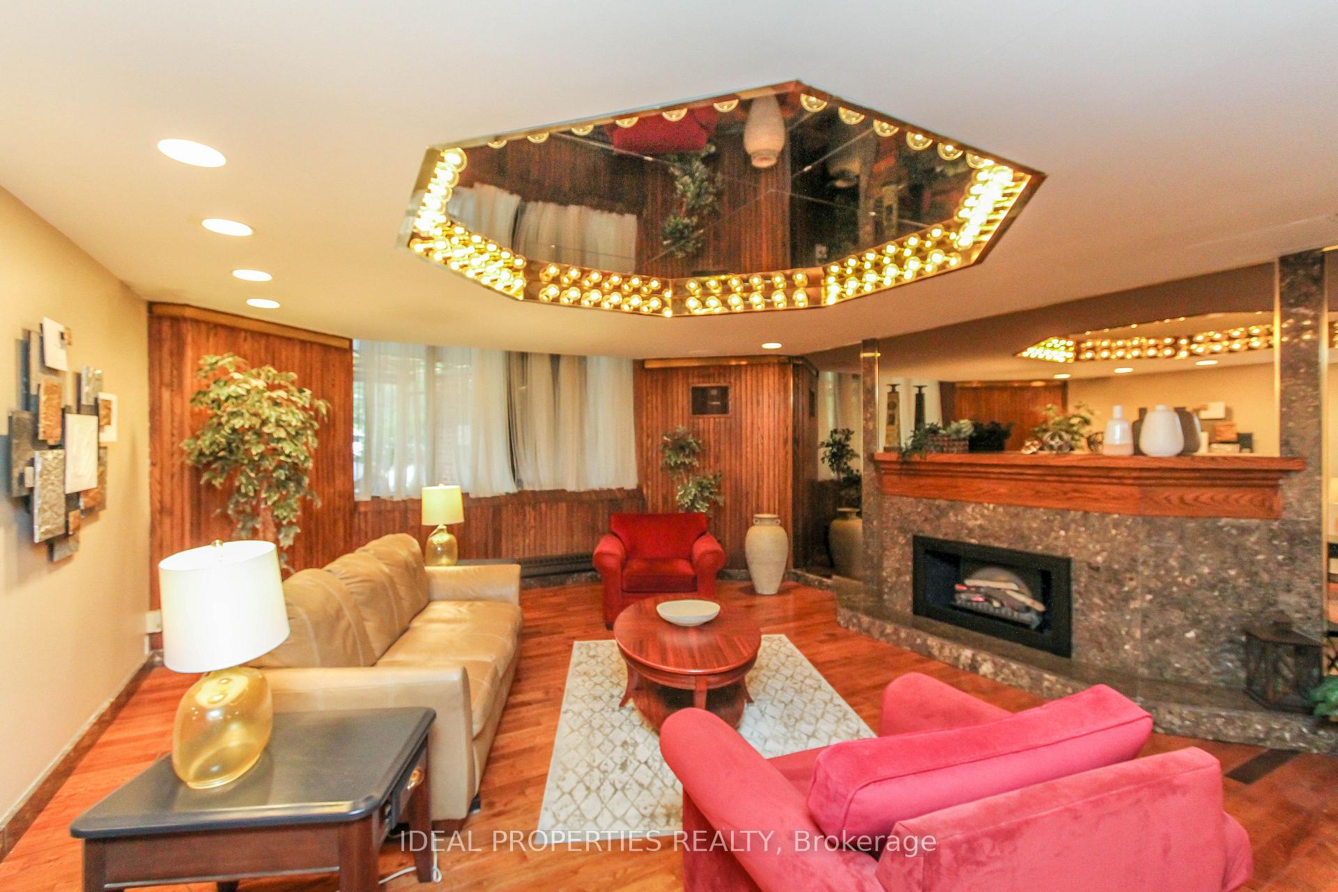 Photo 5 of Unit 1213, 2871 Richmond Road W, Ottawa, Britannia Heights — HOMEH
