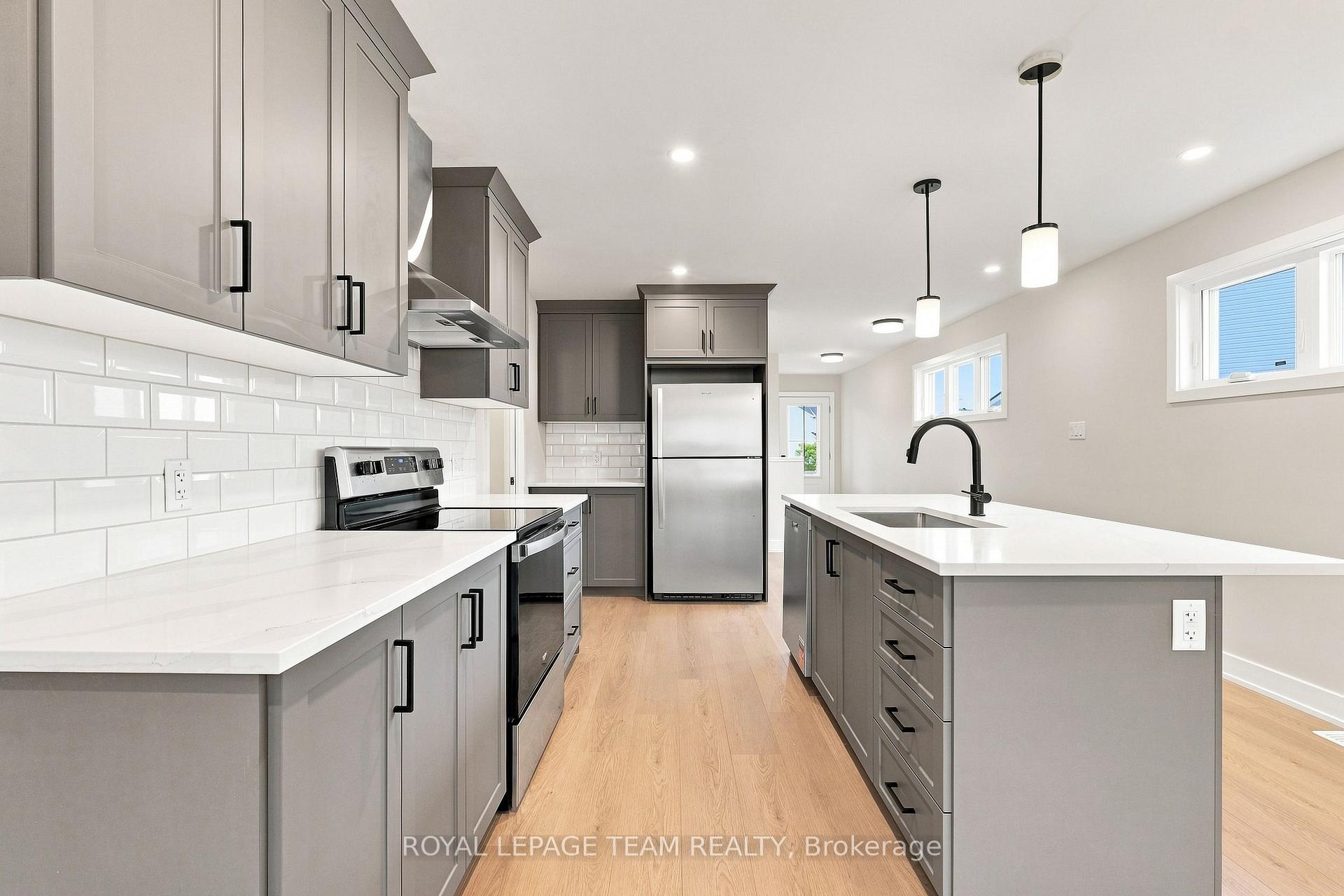Photo 11 of 52 Whitcomb Crescent, Smiths Falls, Smiths Falls — HOMEH