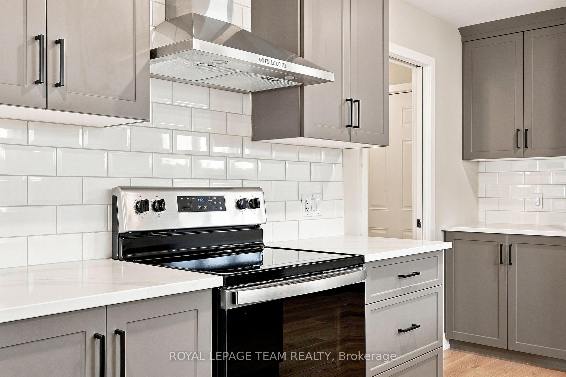 Photo 14 of 52 Whitcomb Crescent, Smiths Falls, Smiths Falls — HOMEH