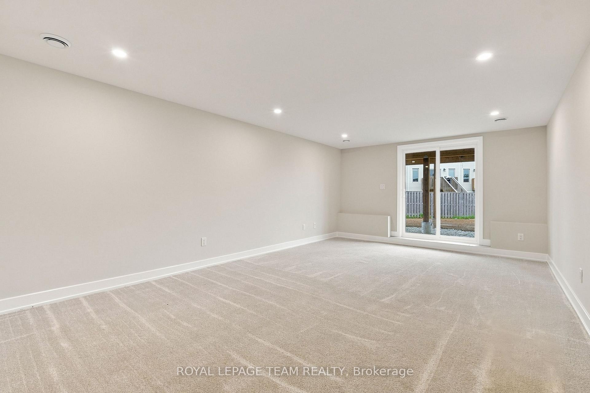 Photo 34 of 52 Whitcomb Crescent, Smiths Falls, Smiths Falls — HOMEH