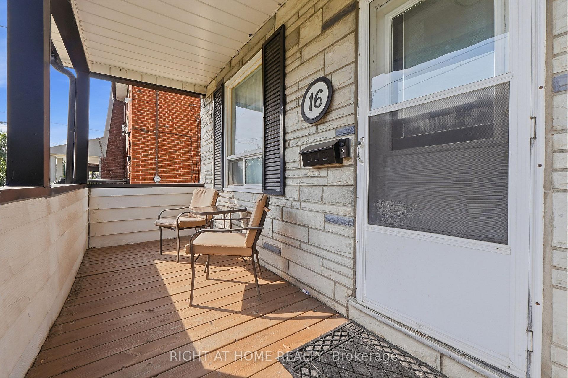 Photo 4 of 16 Greendale Avenue, Toronto, Rockcliffe-Smythe — HOMEH