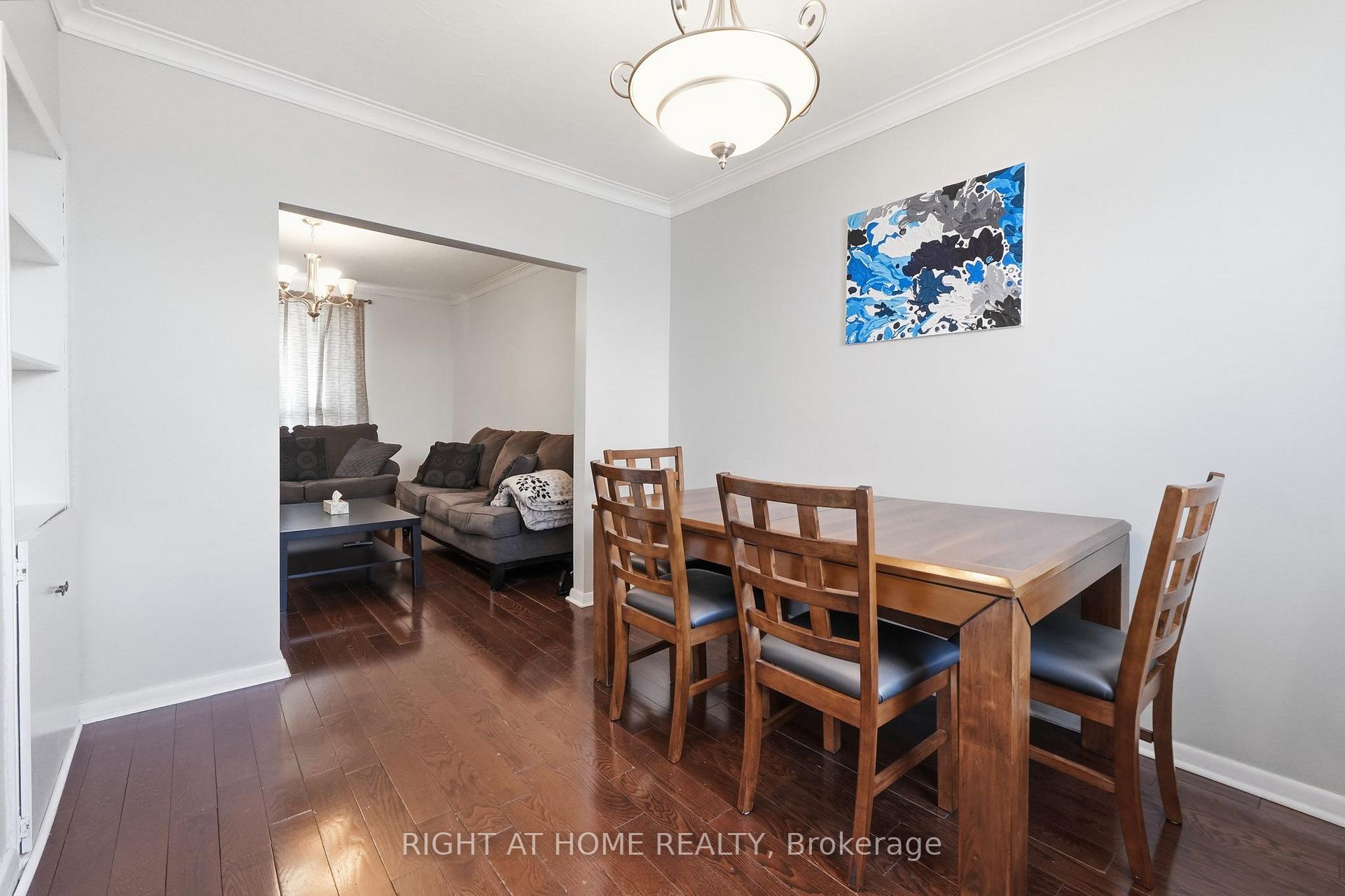 Photo 11 of 16 Greendale Avenue, Toronto, Rockcliffe-Smythe — HOMEH