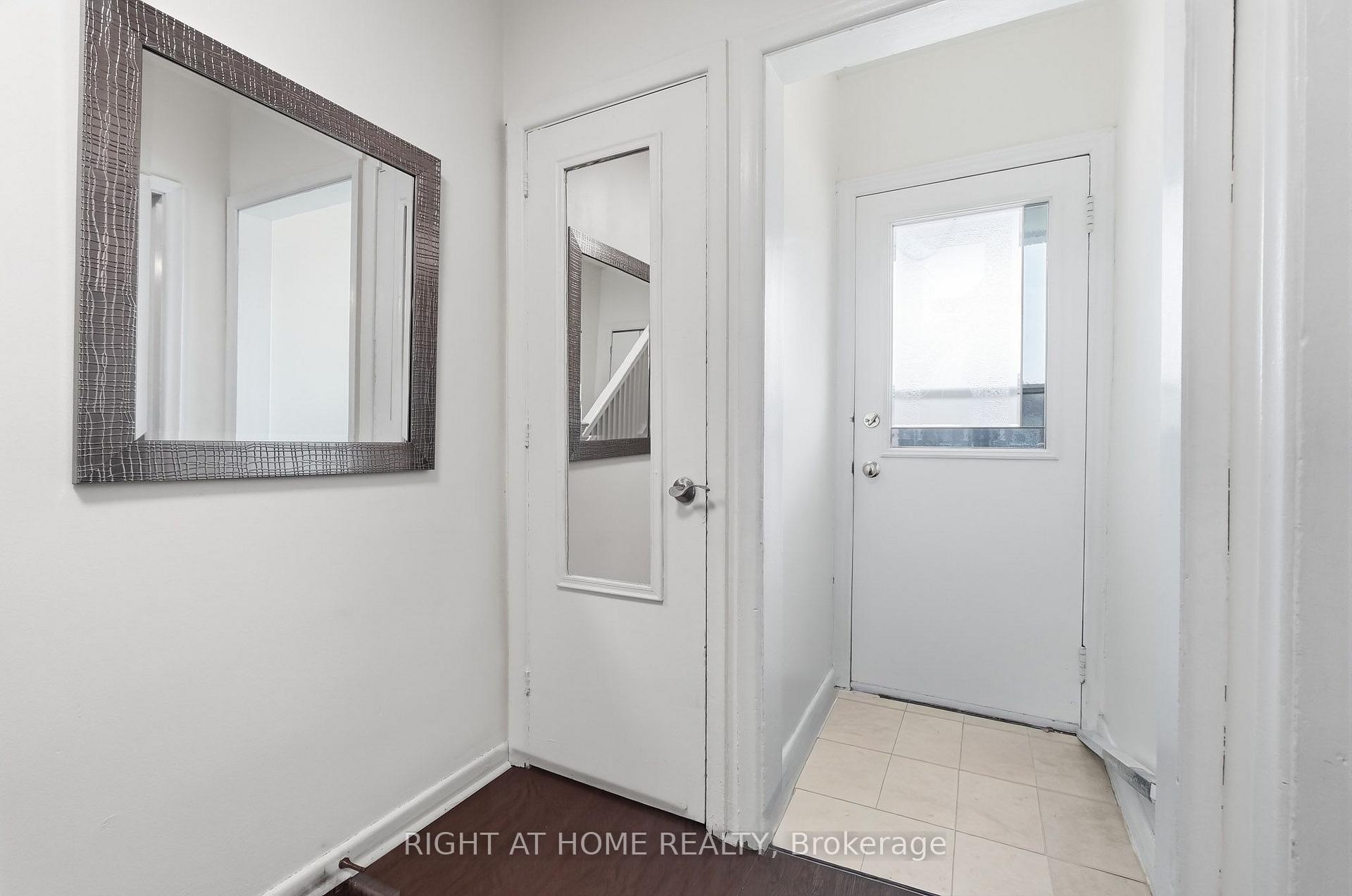 Photo 19 of 16 Greendale Avenue, Toronto, Rockcliffe-Smythe — HOMEH