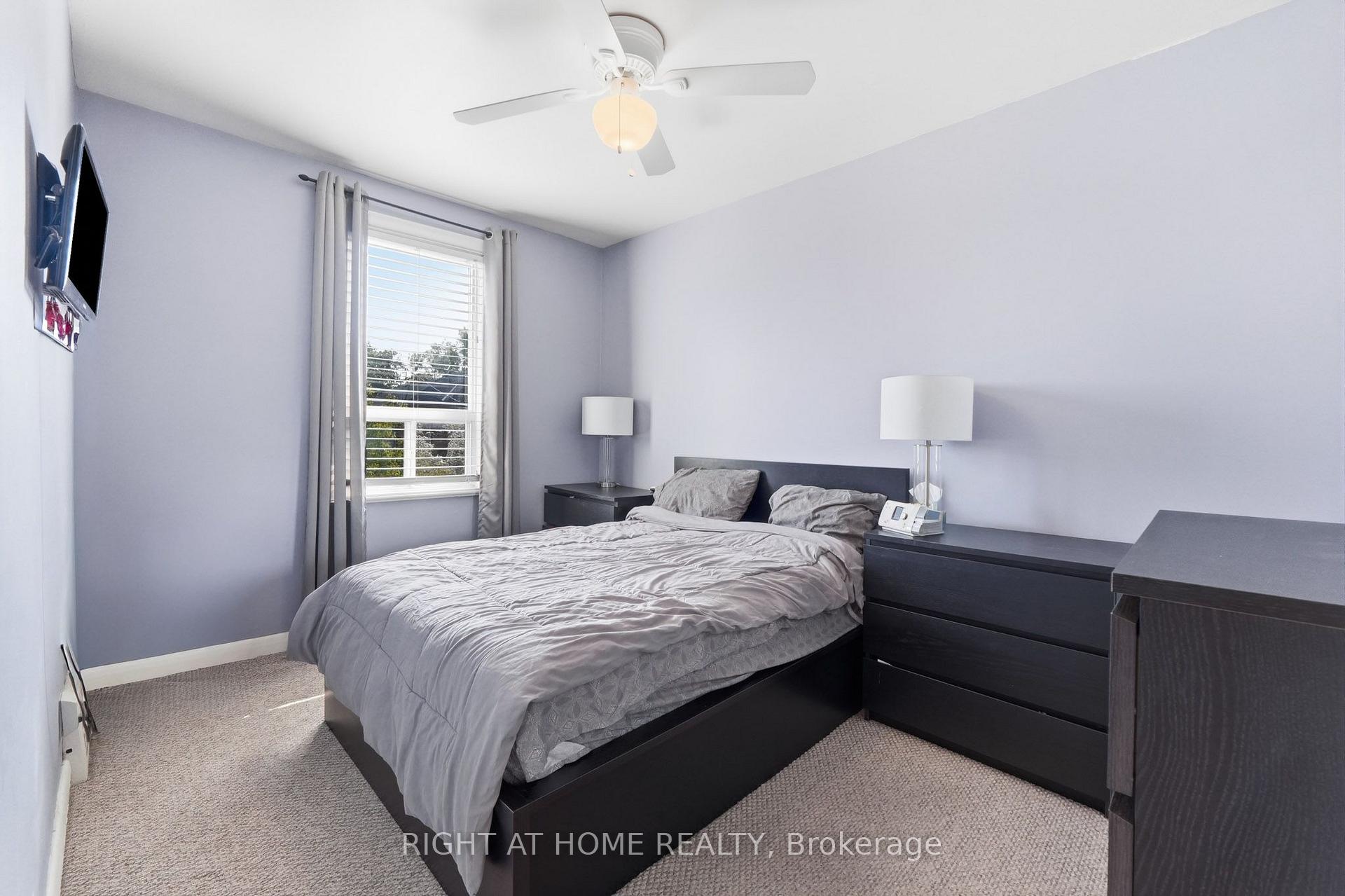 Photo 23 of 16 Greendale Avenue, Toronto, Rockcliffe-Smythe — HOMEH