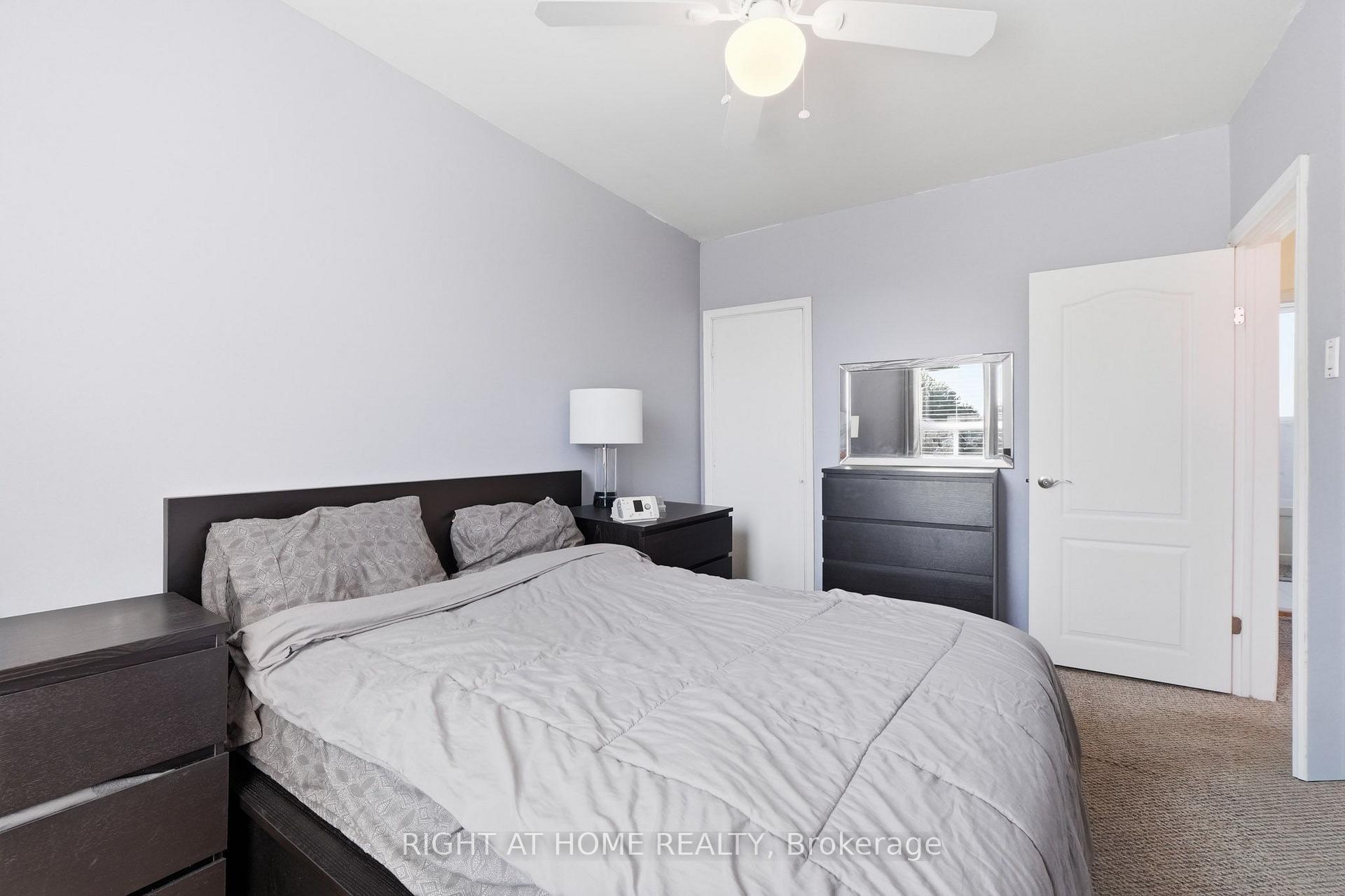 Photo 24 of 16 Greendale Avenue, Toronto, Rockcliffe-Smythe — HOMEH