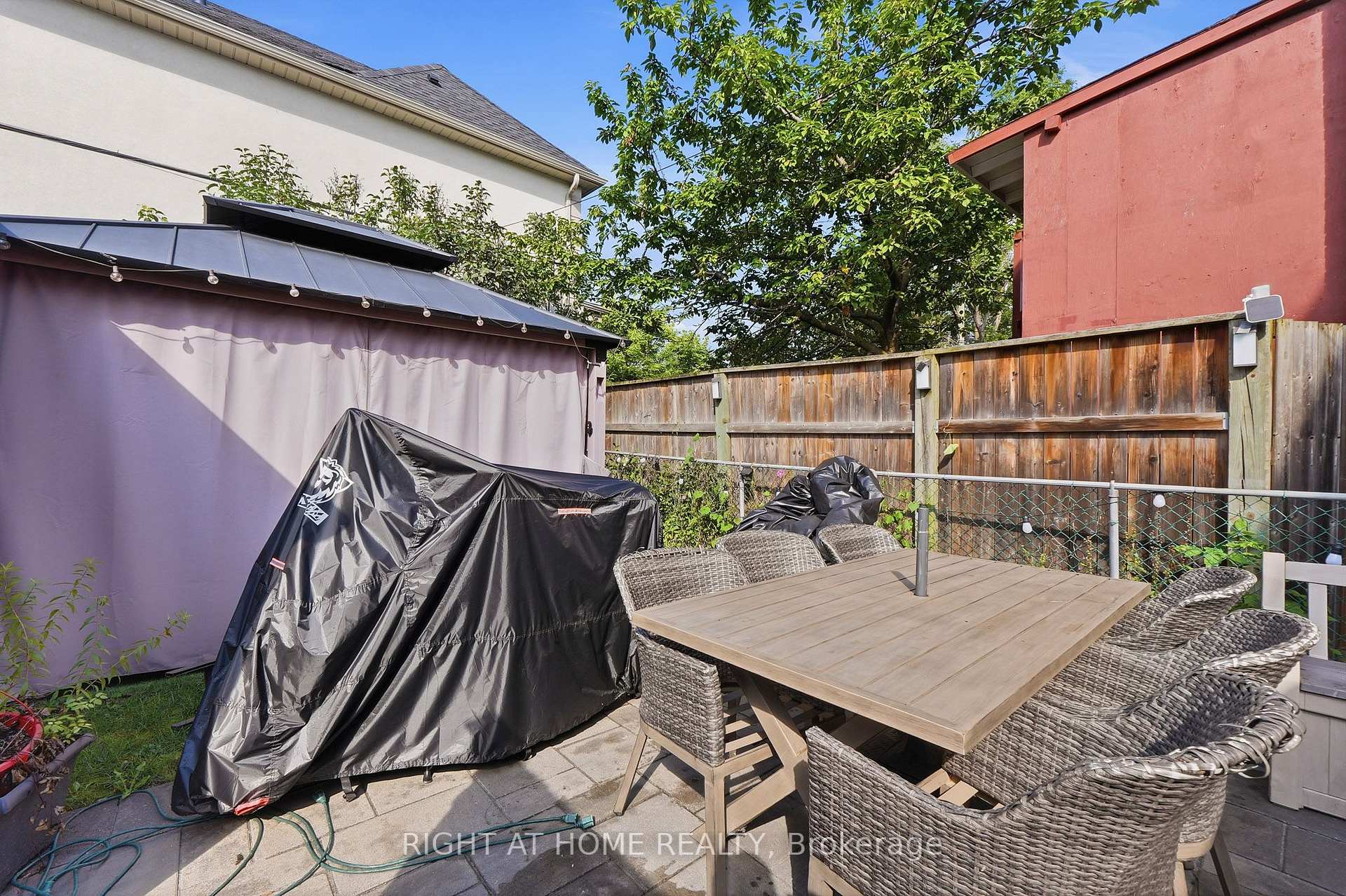 Photo 43 of 16 Greendale Avenue, Toronto, Rockcliffe-Smythe — HOMEH
