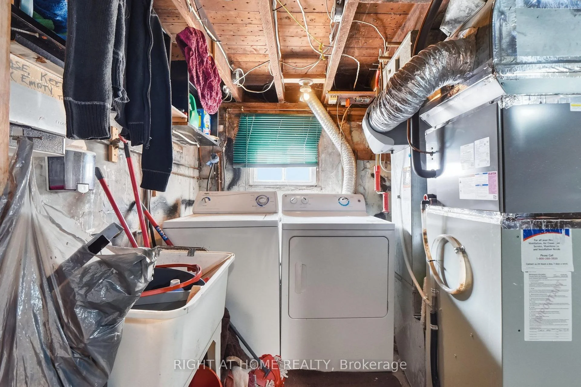 Photo 35 of 16 Greendale Avenue, Toronto, Rockcliffe-Smythe — HOMEH