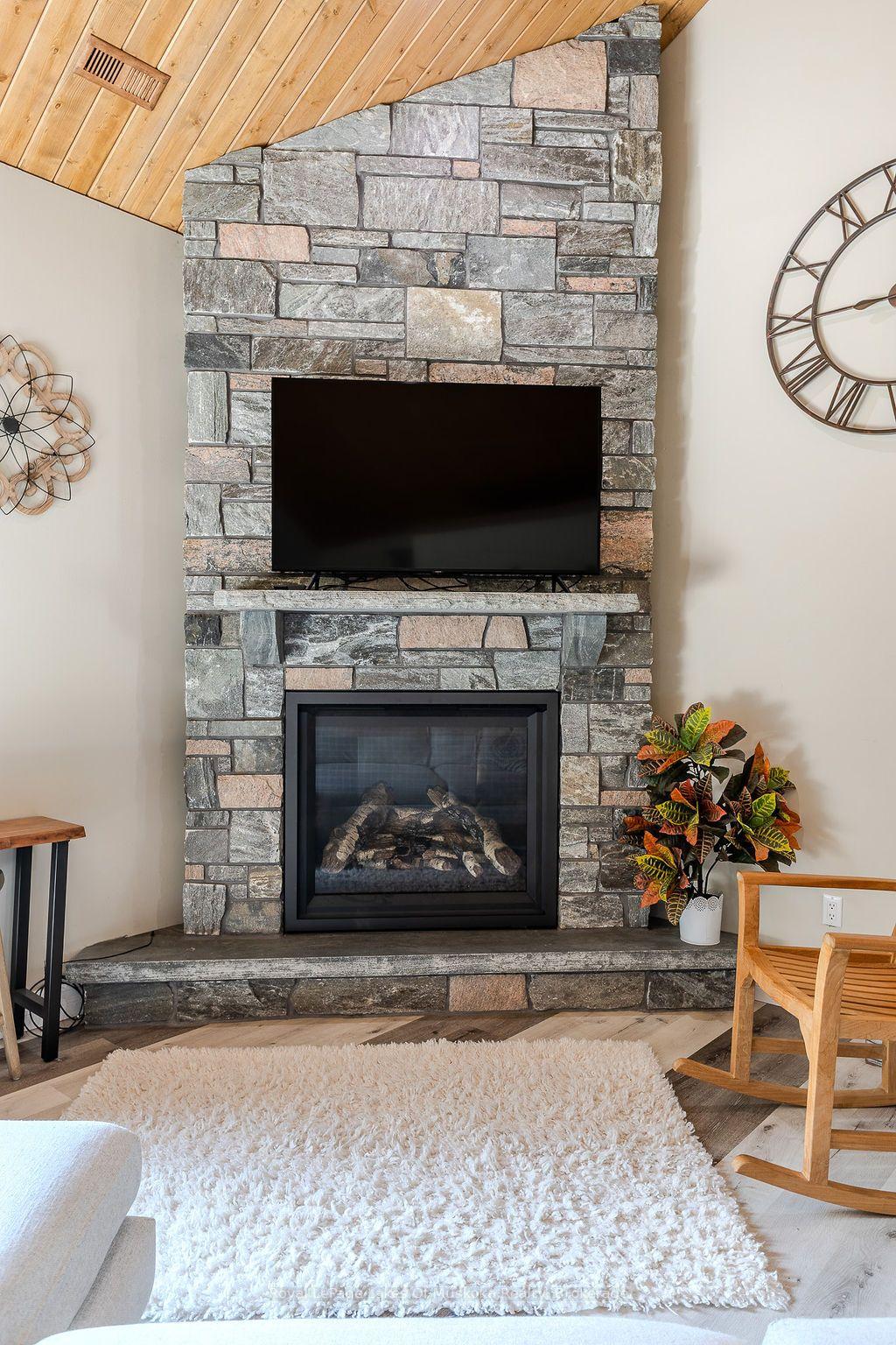 Photo 8 of 679 Boulder Road, Parry Sound Remote Area, Laurier — HOMEH