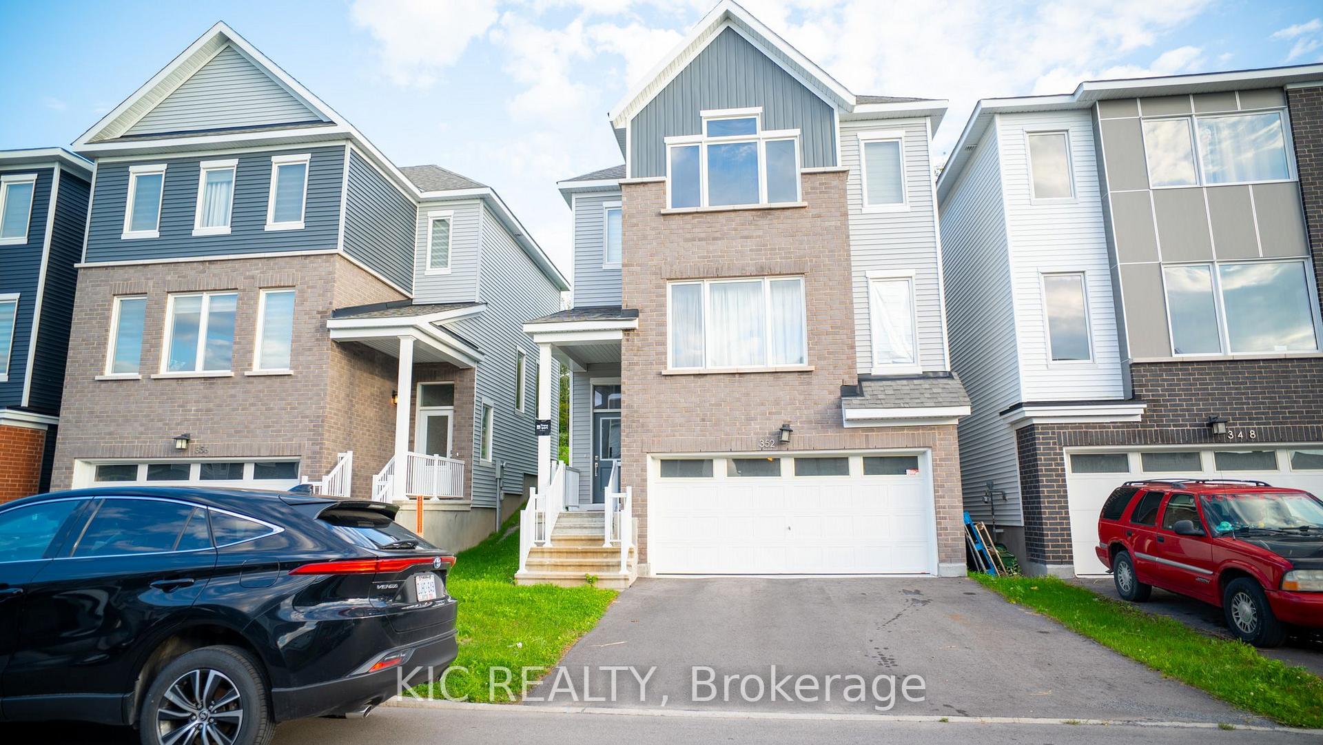 Photo 2 of 352 Appalachian Circle, Ottawa, Barrhaven - Half Moon Bay — HOMEH