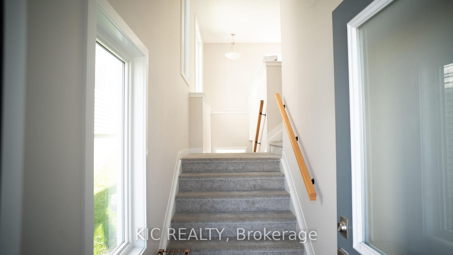 Photo 3 of 352 Appalachian Circle, Ottawa, Barrhaven - Half Moon Bay — HOMEH