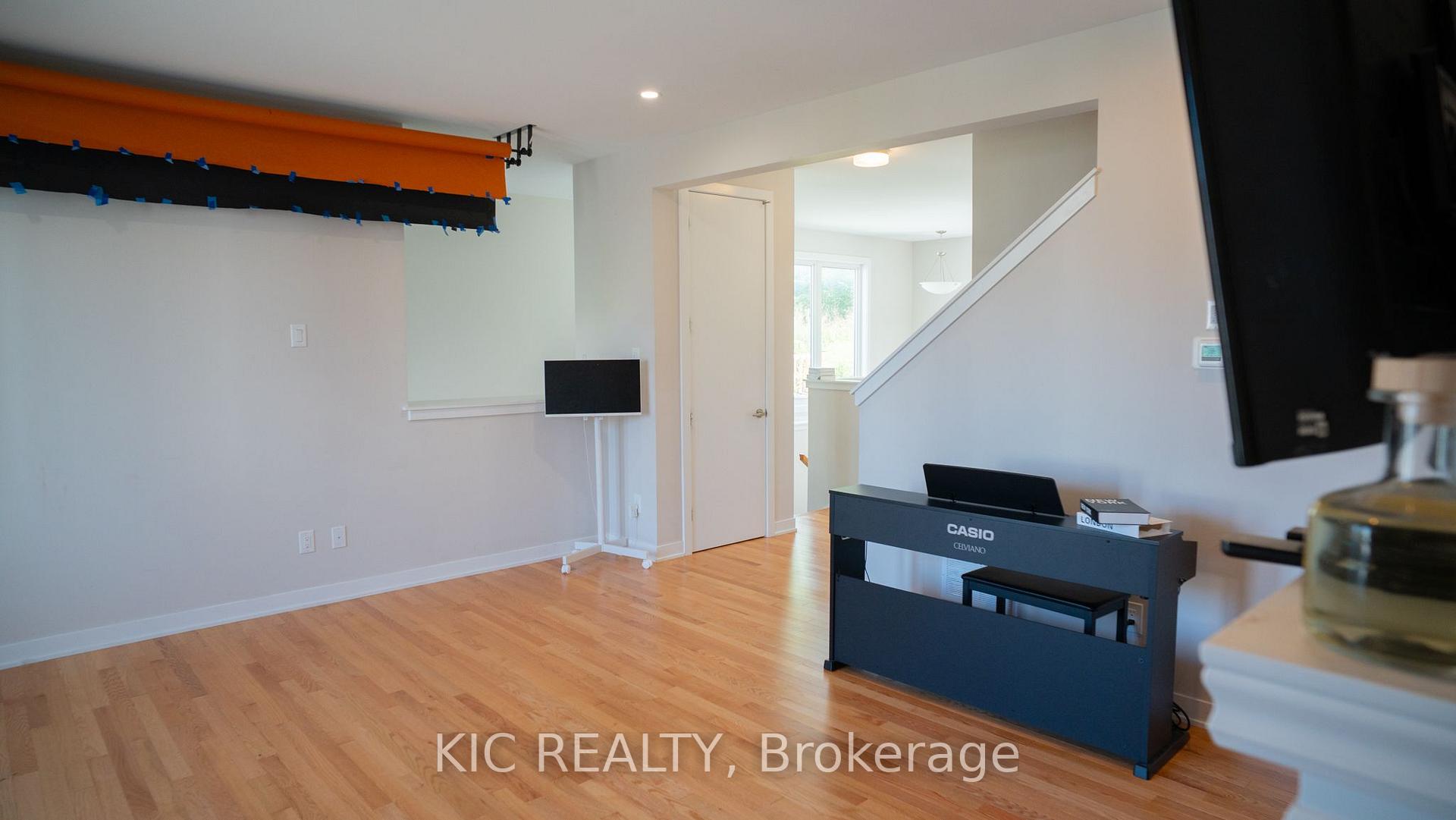 Photo 6 of 352 Appalachian Circle, Ottawa, Barrhaven - Half Moon Bay — HOMEH