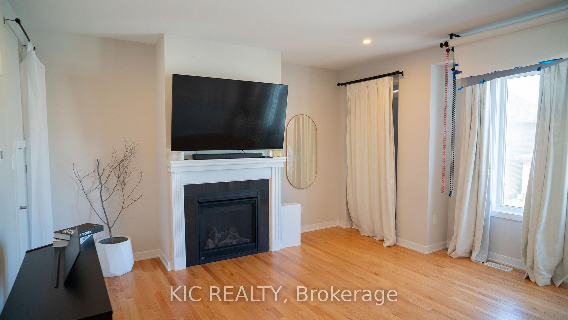 Photo 7 of 352 Appalachian Circle, Ottawa, Barrhaven - Half Moon Bay — HOMEH