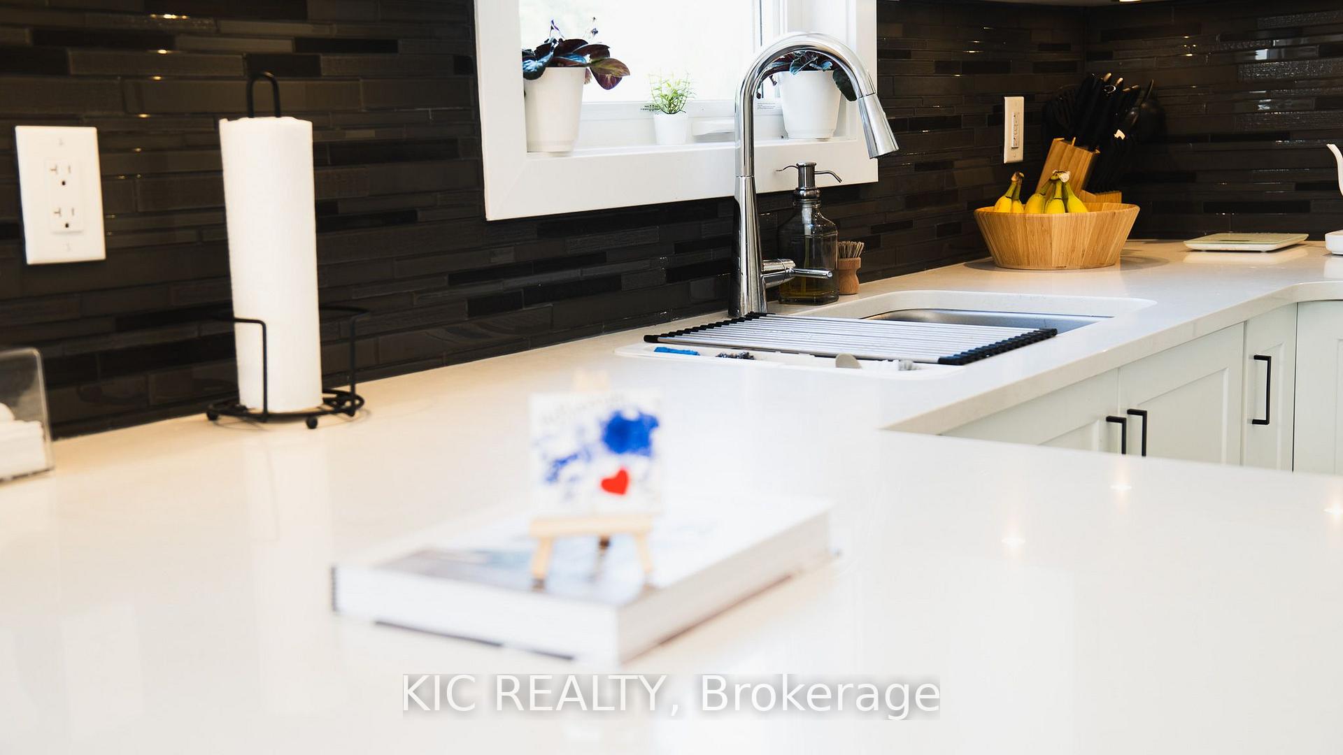 Photo 12 of 352 Appalachian Circle, Ottawa, Barrhaven - Half Moon Bay — HOMEH