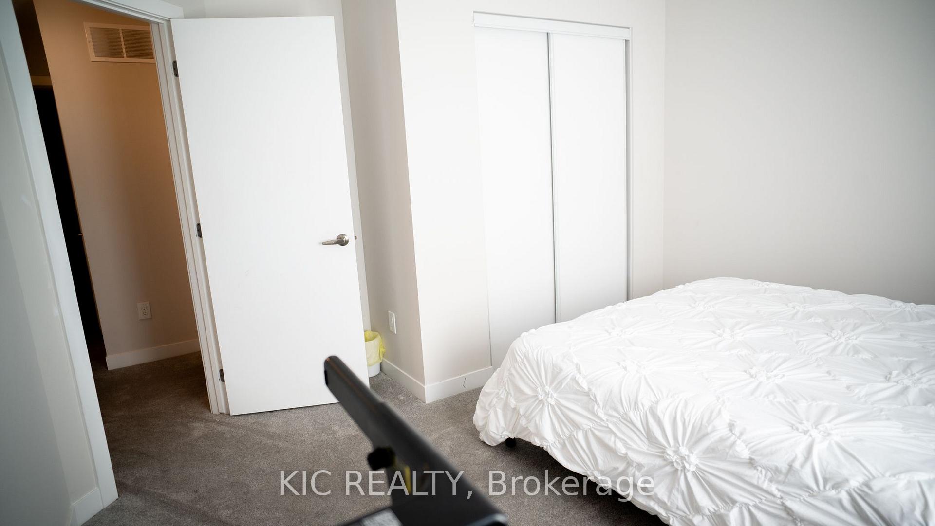 Photo 15 of 352 Appalachian Circle, Ottawa, Barrhaven - Half Moon Bay — HOMEH