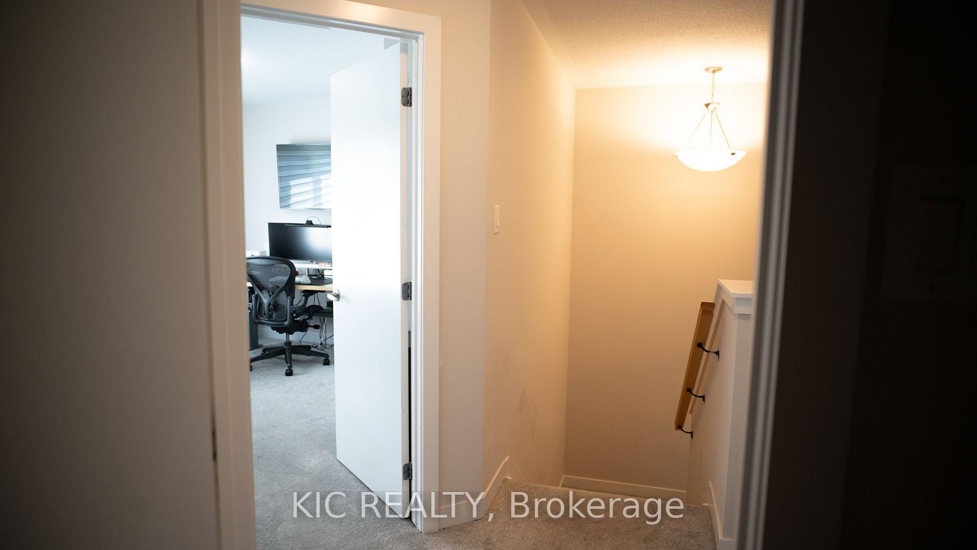 Photo 18 of 352 Appalachian Circle, Ottawa, Barrhaven - Half Moon Bay — HOMEH