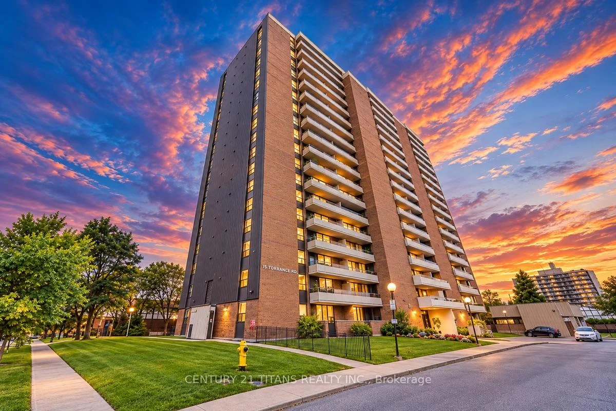 Front of Unit 606, 15 Torrance Road
