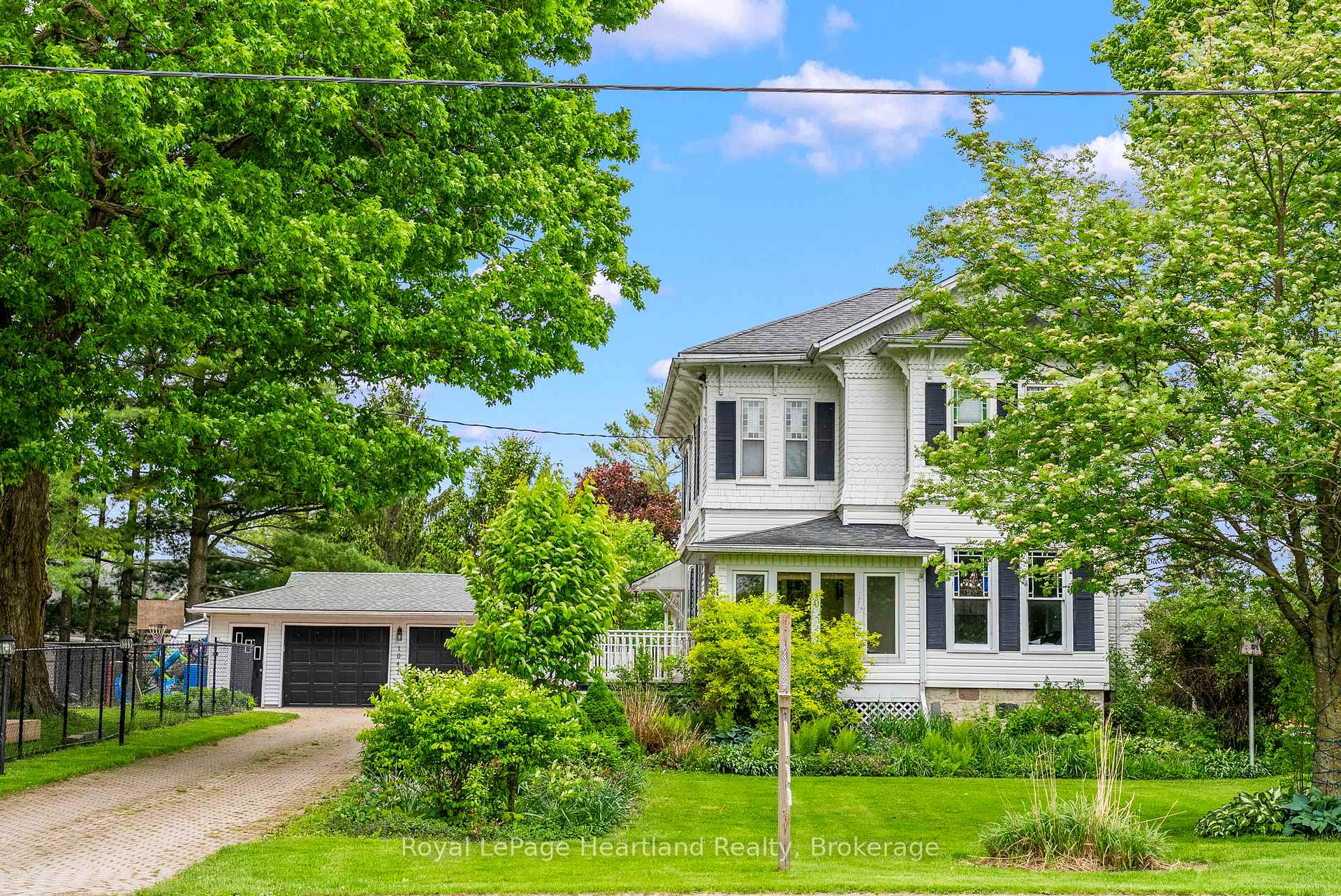 Photo 2 of 1047 Gibson Street, Howick — HOMEH