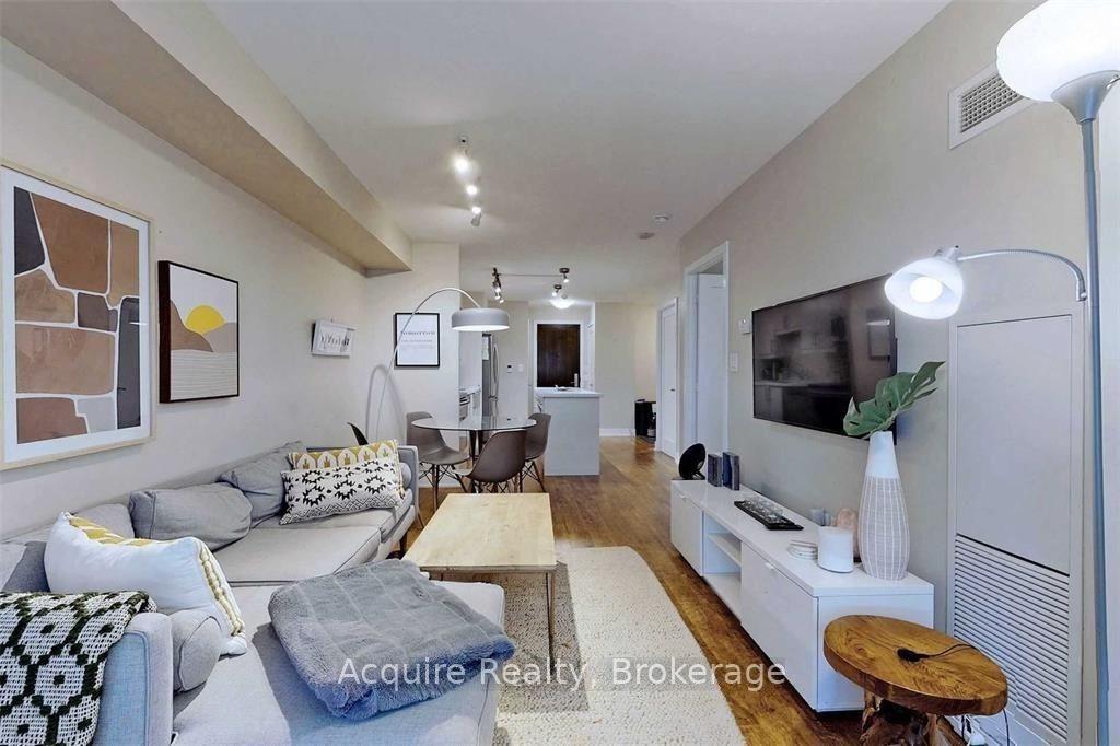 Photo 4 of Unit 605, 20 Blue Jays Way, Toronto, Waterfront Communities — HOMEH