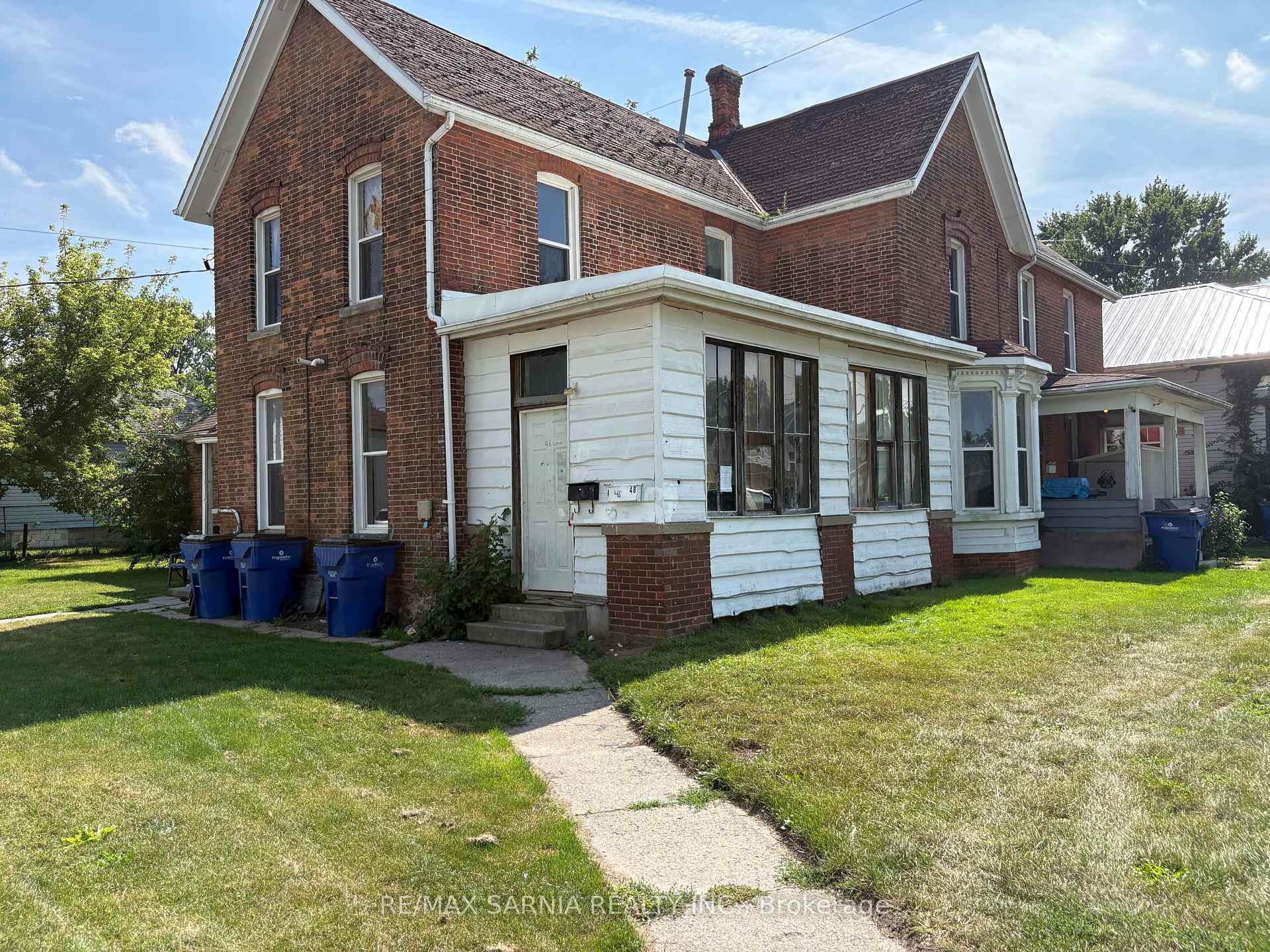 Front of Unit 48, 50 Lorne Avenue