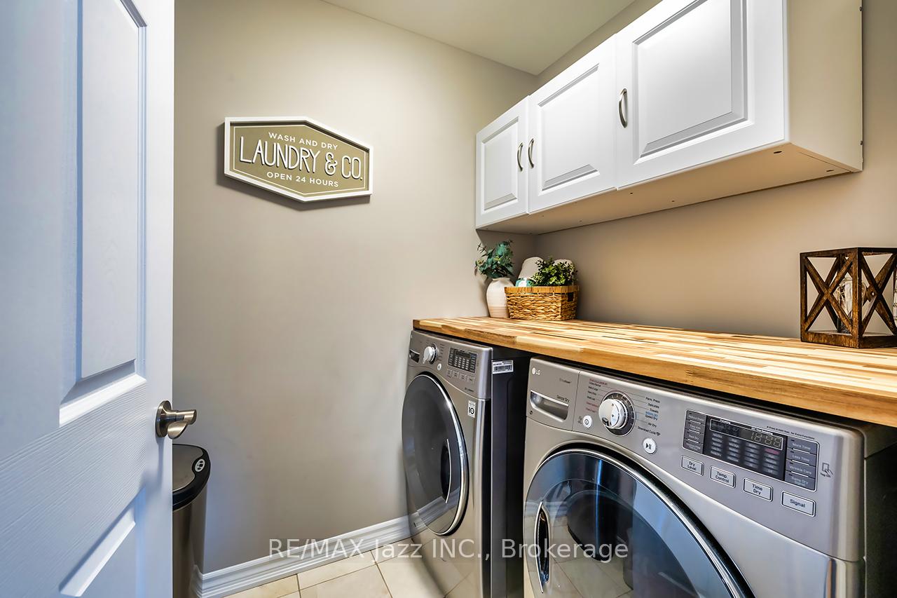 Photo 9 of 706 Ontario Street, Cobourg — HOMEH