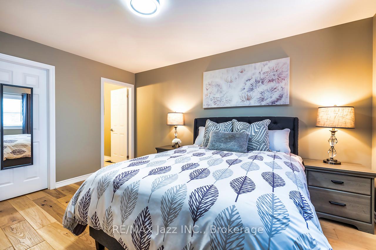 Photo 21 of 706 Ontario Street, Cobourg — HOMEH