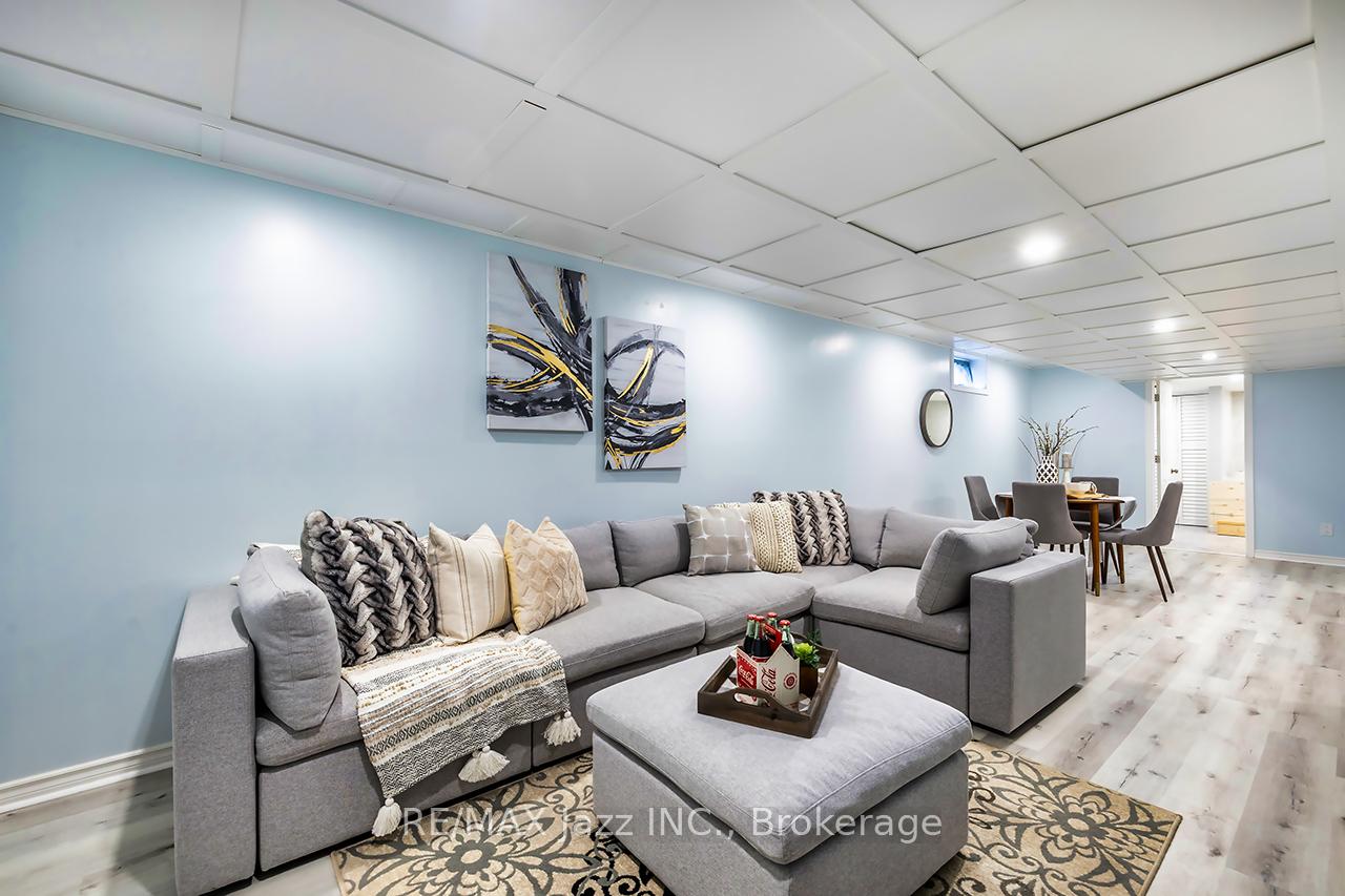Photo 26 of 706 Ontario Street, Cobourg — HOMEH