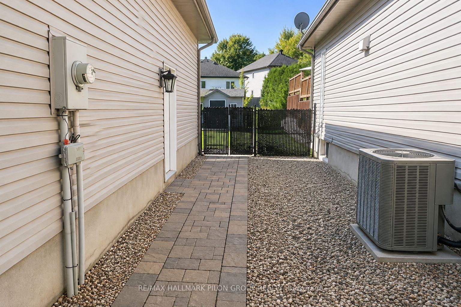 Photo 26 of 26 Honore Crescent, The Nation, Limoges — HOMEH