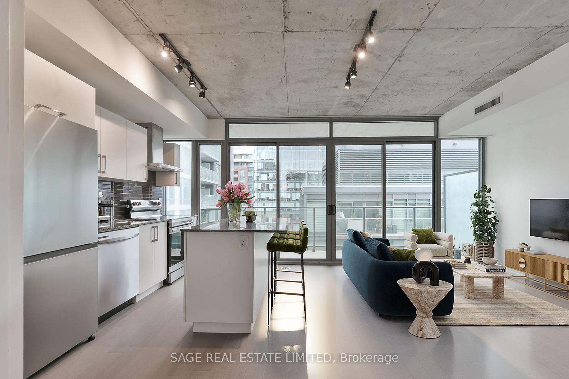 Photo 6 of Unit 914, 95 Bathurst Street, Toronto, Waterfront Communities — HOMEH