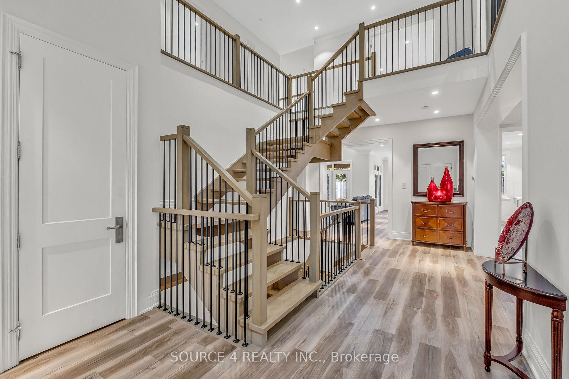 Photo 3 of 1409 Tansley Drive, Oakville, West — HOMEH