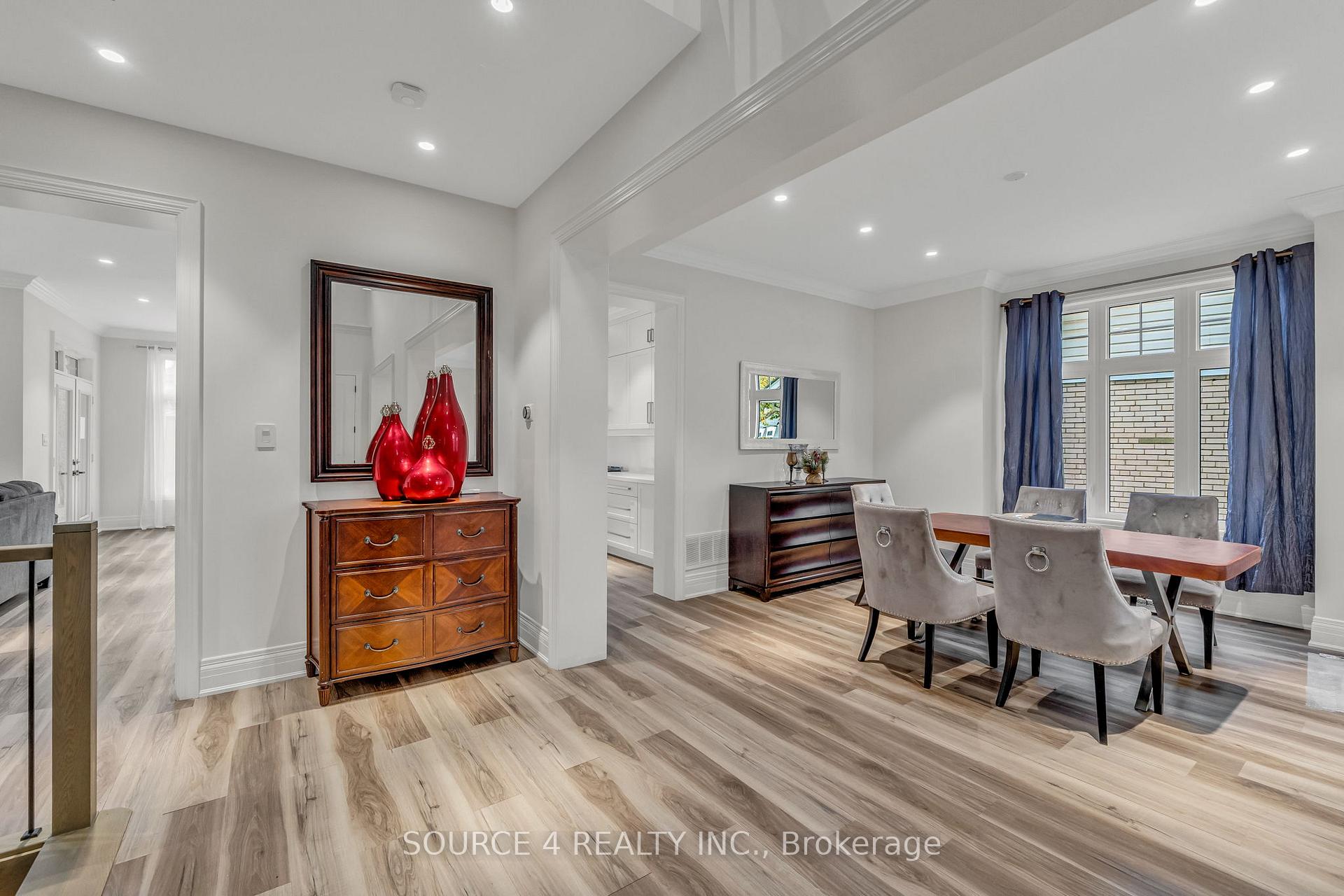 Photo 4 of 1409 Tansley Drive, Oakville, West — HOMEH