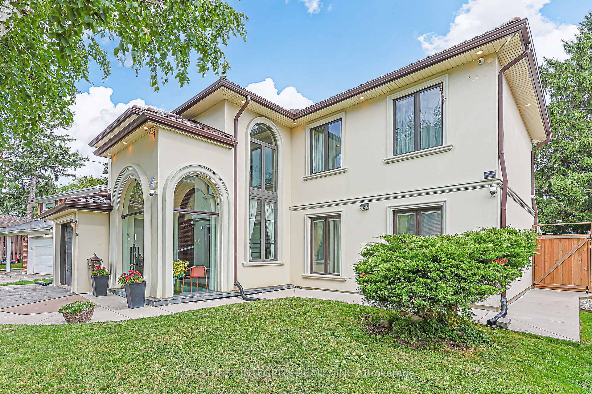 Photo 2 of 33 Deerford Road, North York, Don Valley Village — HOMEH