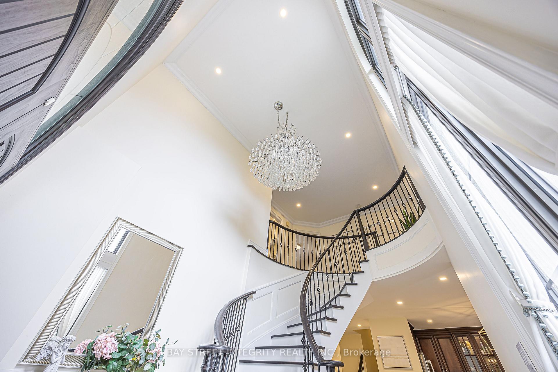 Photo 14 of 33 Deerford Road, North York, Don Valley Village — HOMEH