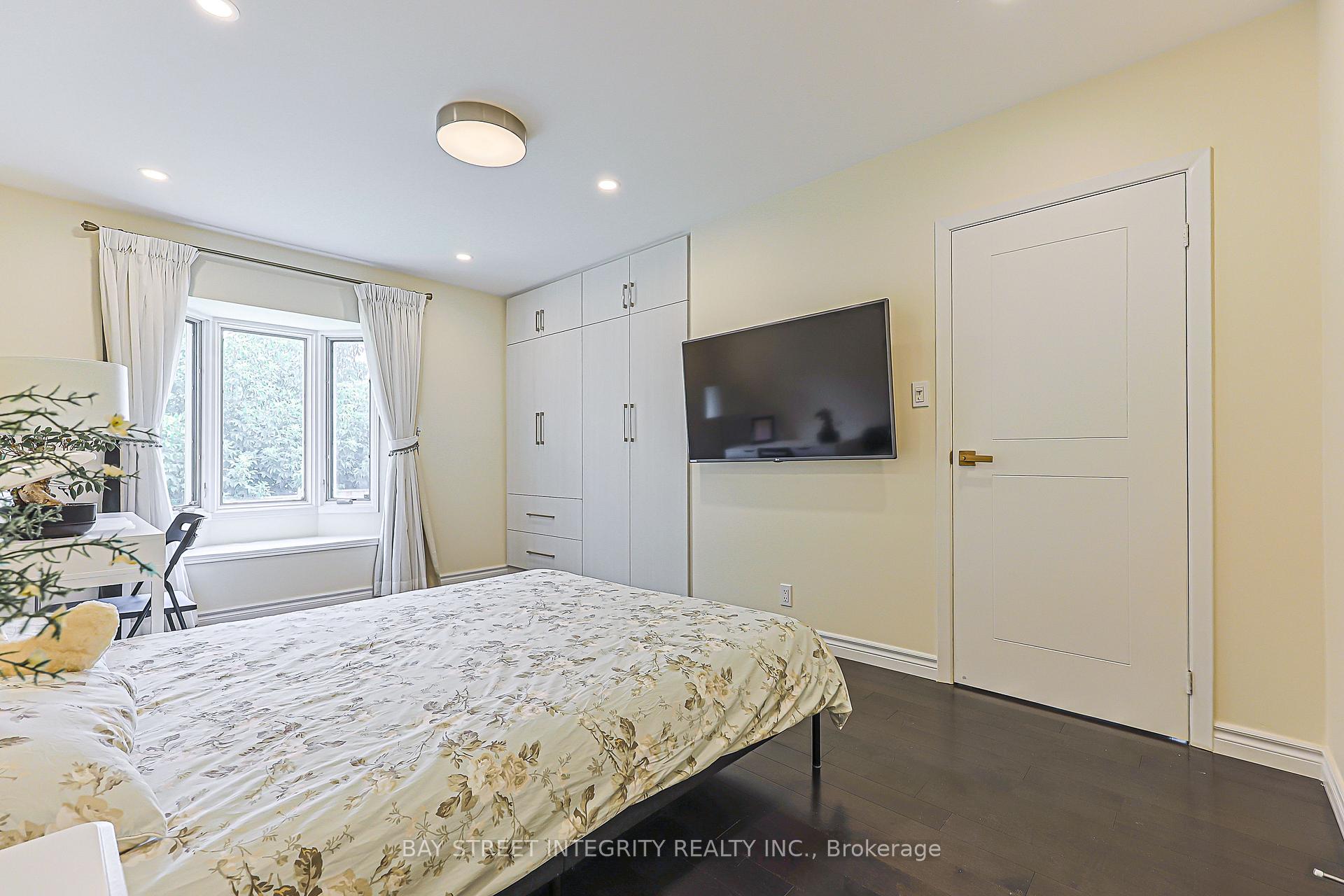 Photo 33 of 33 Deerford Road, North York, Don Valley Village — HOMEH